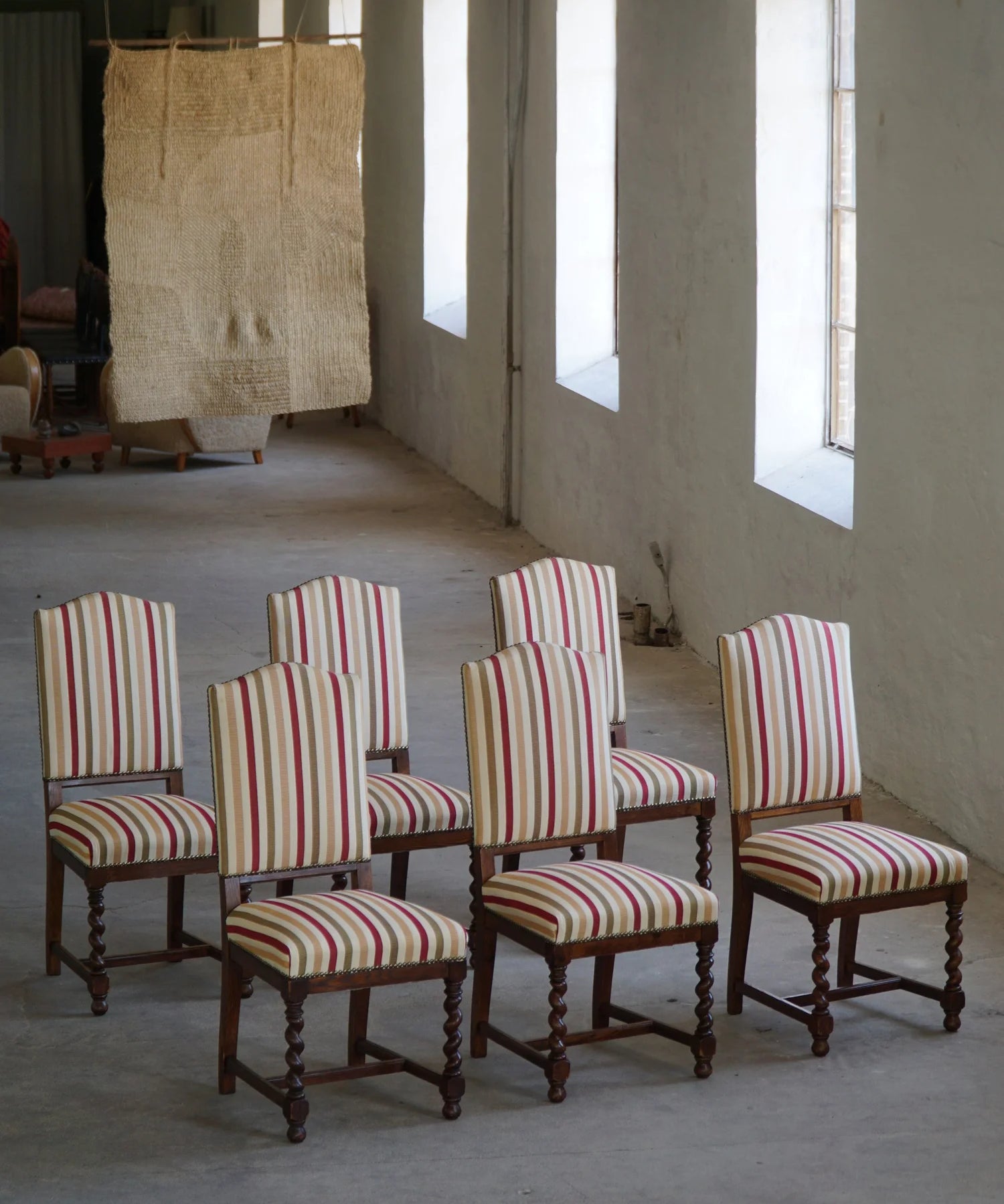 Set_of_6_Swedish_Baroque_Style_Dining_Chairs_in_Carved_Wood