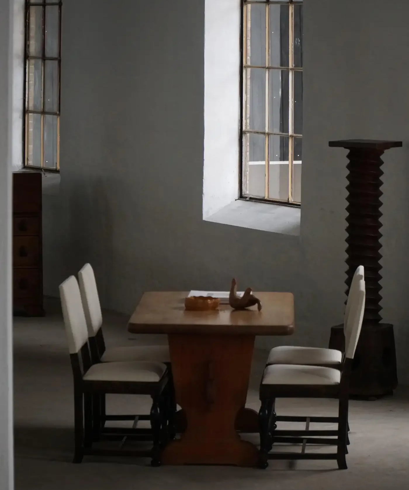 Set_of_6_Swedish_Grace_Dining_Chairs_in_Birch