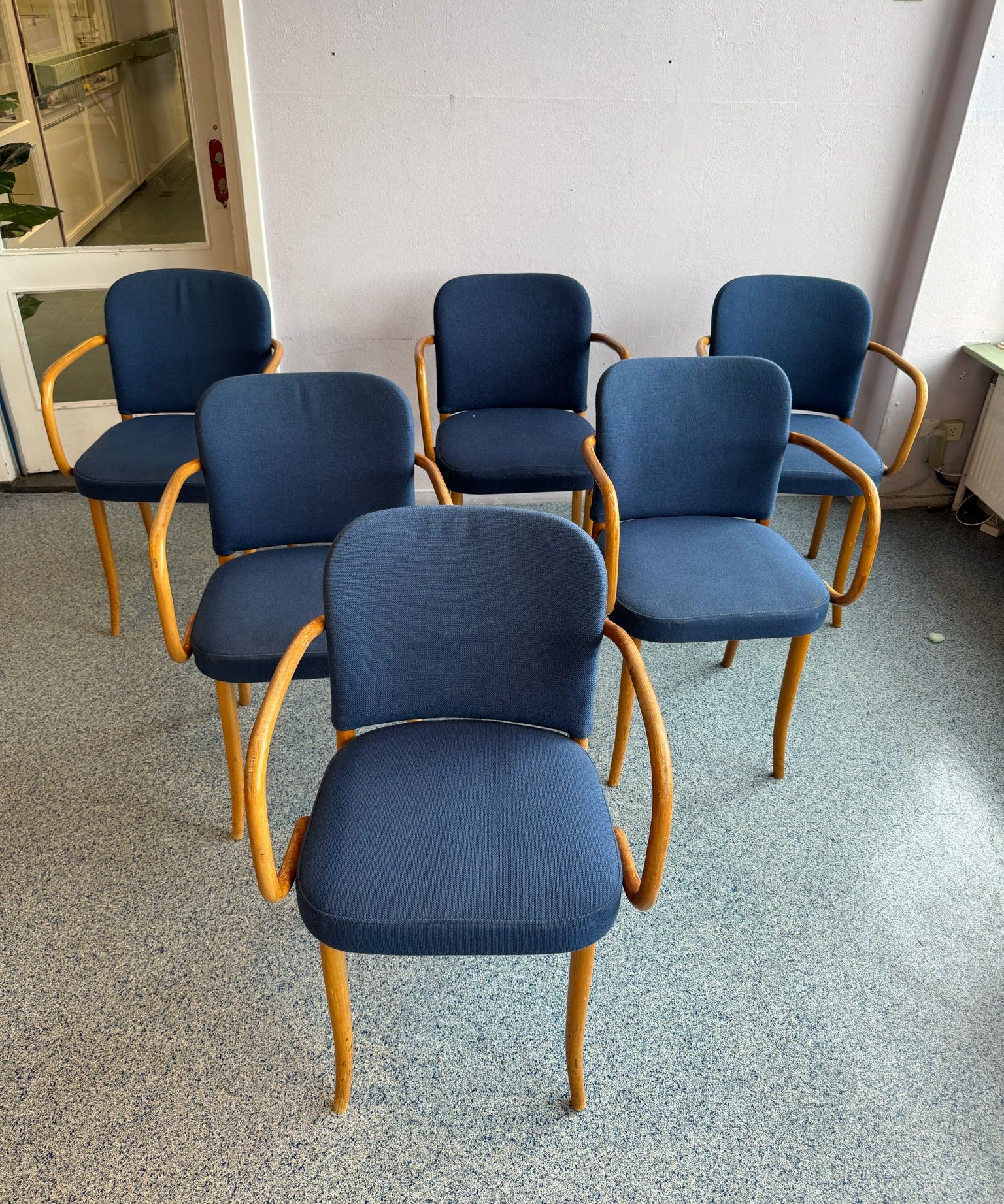 Set_of_6_Ligna_Dining_Chairs,_Josef_Hoffmann_Model_811,_Czech_Mid_Century_Bentwood_Chairs