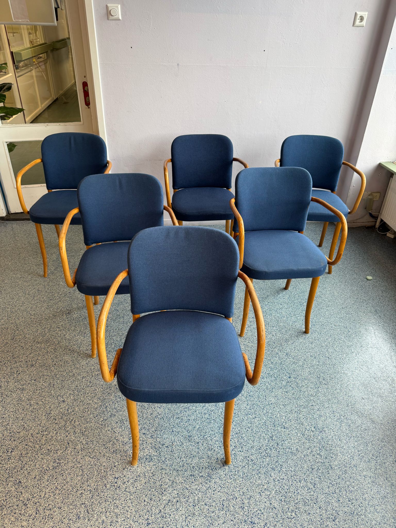 Set_of_6_Ligna_Dining_Chairs,_Josef_Hoffmann_Model_811,_Czech_Mid_Century_Bentwood_Chairs