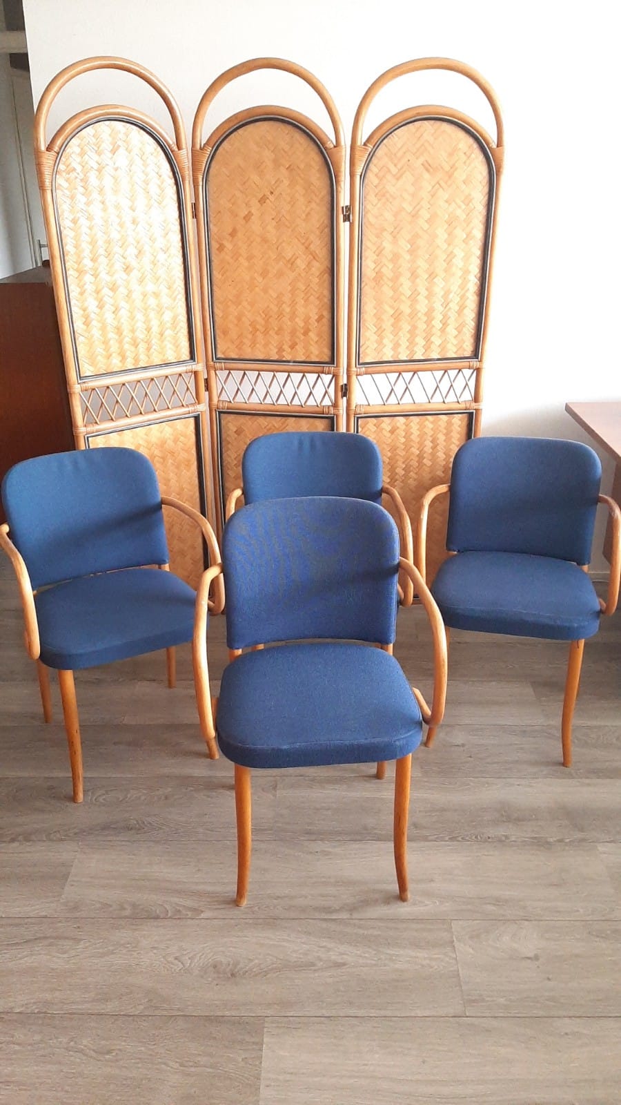 Set_of_6_Ligna_Dining_Chairs,_Josef_Hoffmann_Model_811,_Czech_Mid_Century_Bentwood_Chairs