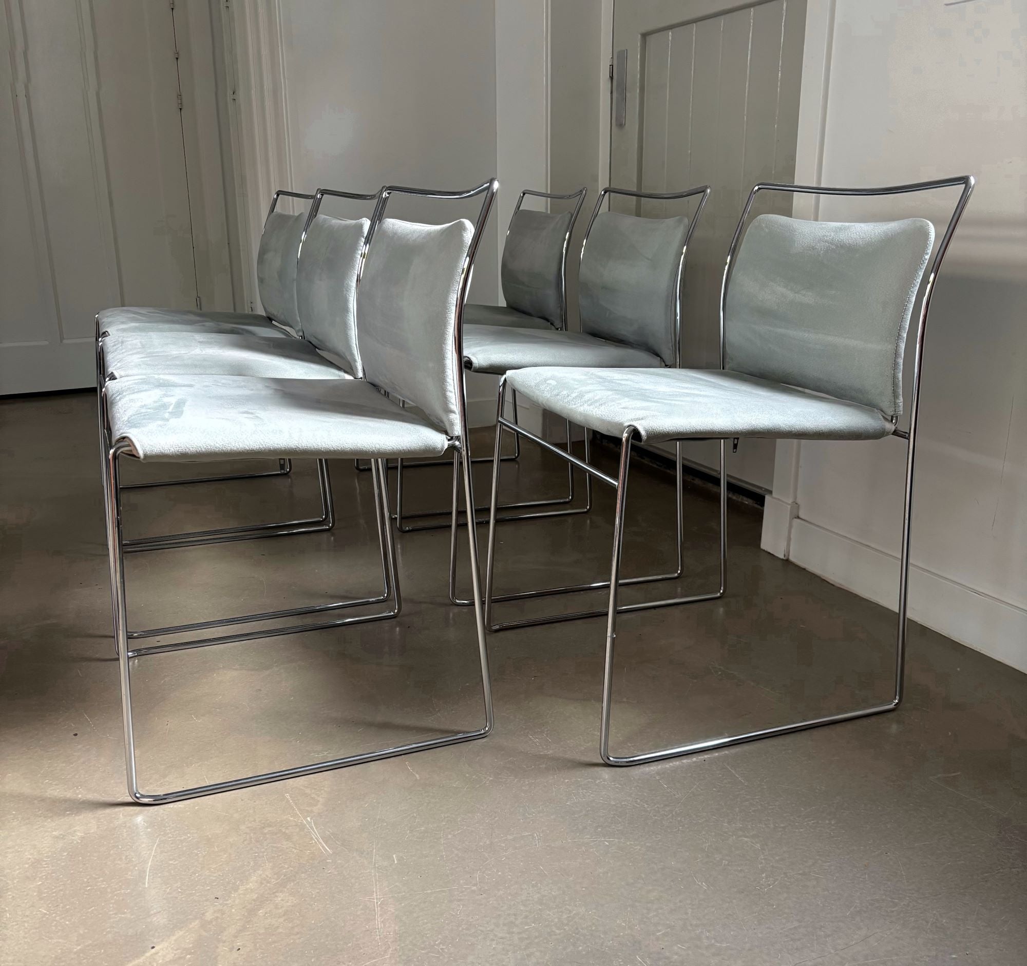 Set_of_6_Tulu_Chairs_by_Kazuhide_Takahama_for_Simon_International,_Light_Blue_Alcantara,_1966