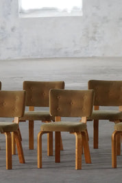 Set_of_7_Alvar_Aalto_Model_62_Dining_Chairs_for_Artek_Hedemora,_Sweden,_1950s