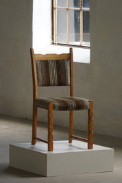 Set_of_8_Danish_Mid_Century_Modern_Oak_Dining_Chairs_with_Wool_Upholstery,_1960s