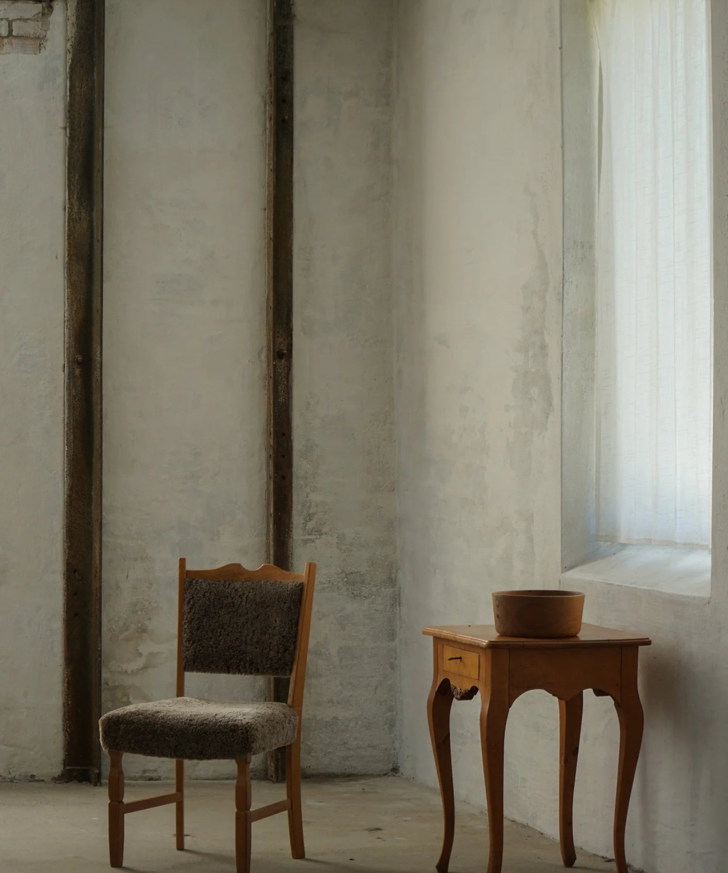 Set_of_8_Danish_Modern_Dining_Chairs_in_Oak_and_Lambswool,_1960s