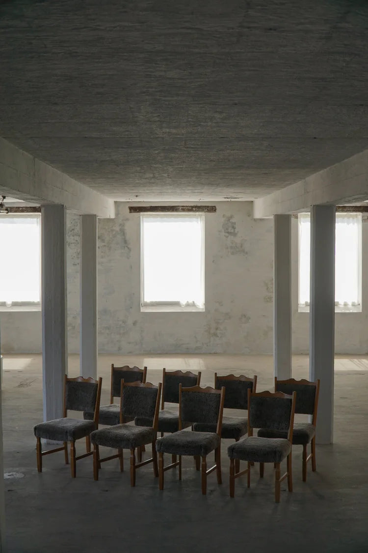 Set_of_8_Danish_Modern_Dining_Chairs_in_Oak_and_Lambswool,_1960s