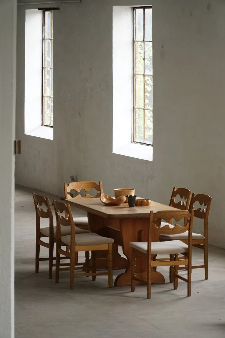Set_of_8_Henning_Kjærnulf_Razorblade_Dining_Chairs_in_Oak_and_Mohair,_Denmark,_1960s