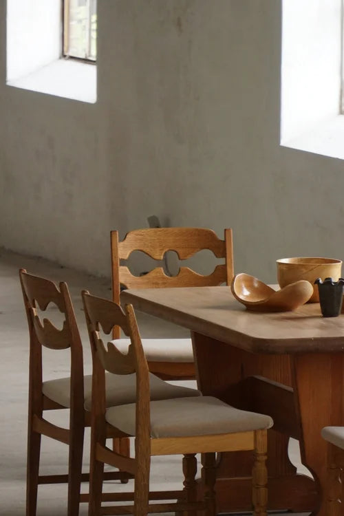 Set_of_8_Henning_Kjærnulf_Razorblade_Dining_Chairs_in_Oak_and_Mohair,_Denmark,_1960s