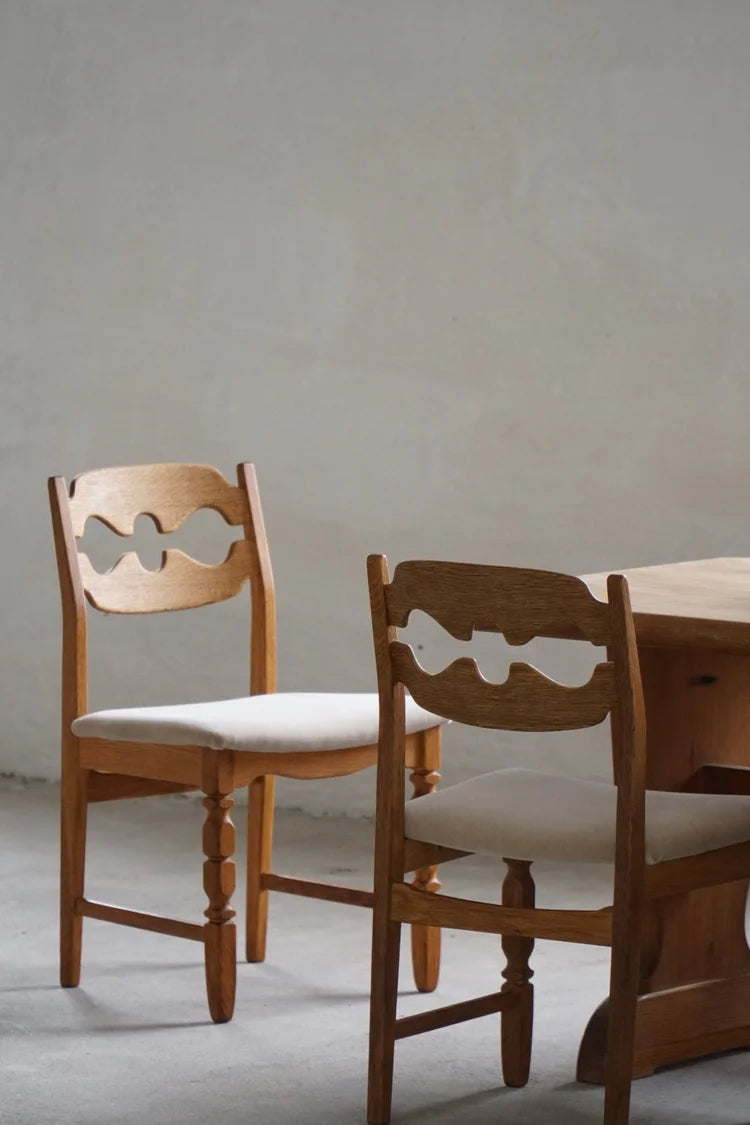 Set_of_8_Henning_Kjærnulf_Razorblade_Dining_Chairs_in_Oak_and_Mohair,_Denmark,_1960s