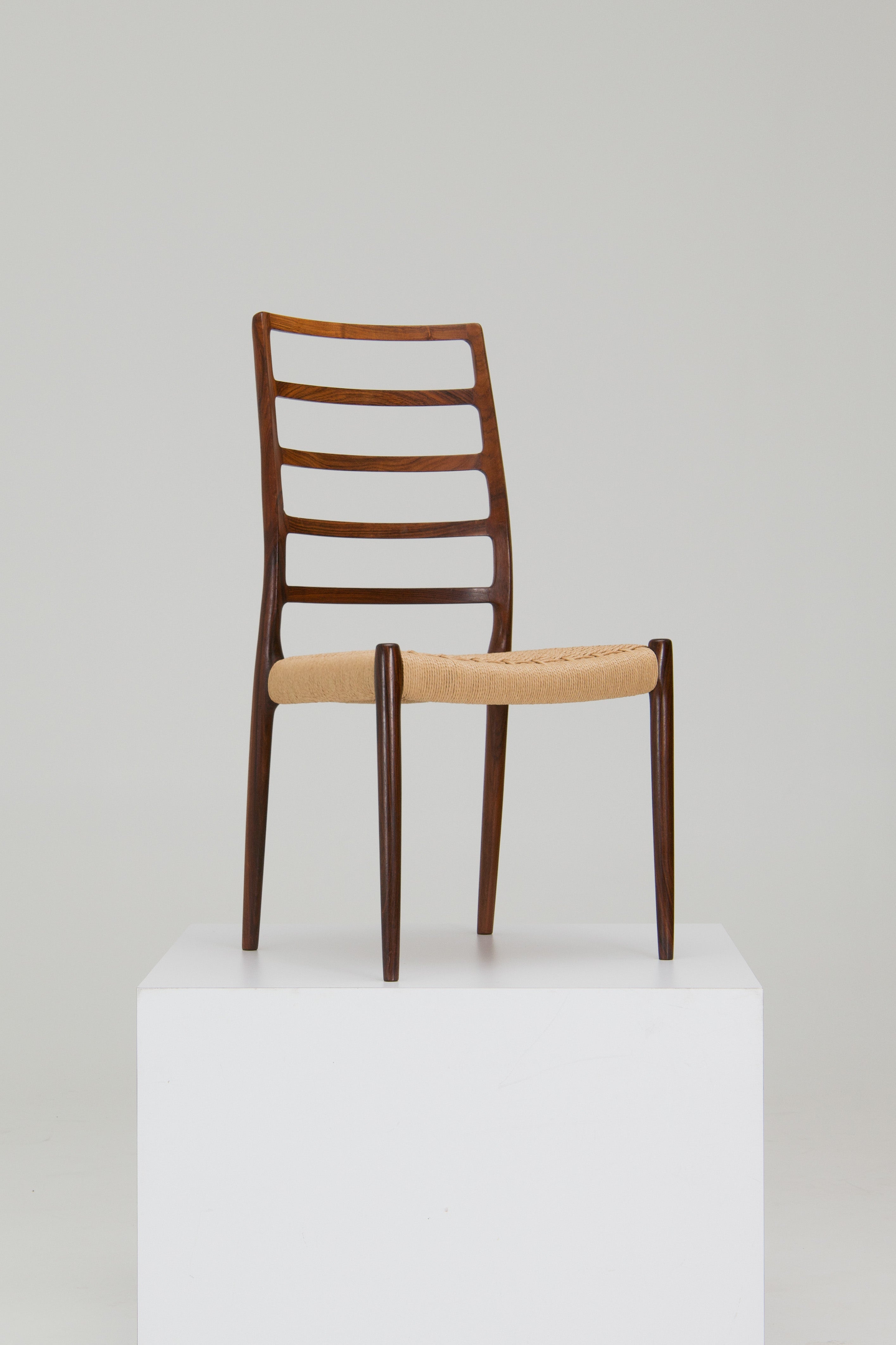 Set_of_8_Model_82_Dining_Chairs_by_Niels_O._Møller_for_J.L._Møllers_Møbelfabrik,_Mid_Century_Modern,_1960s,_Denmark