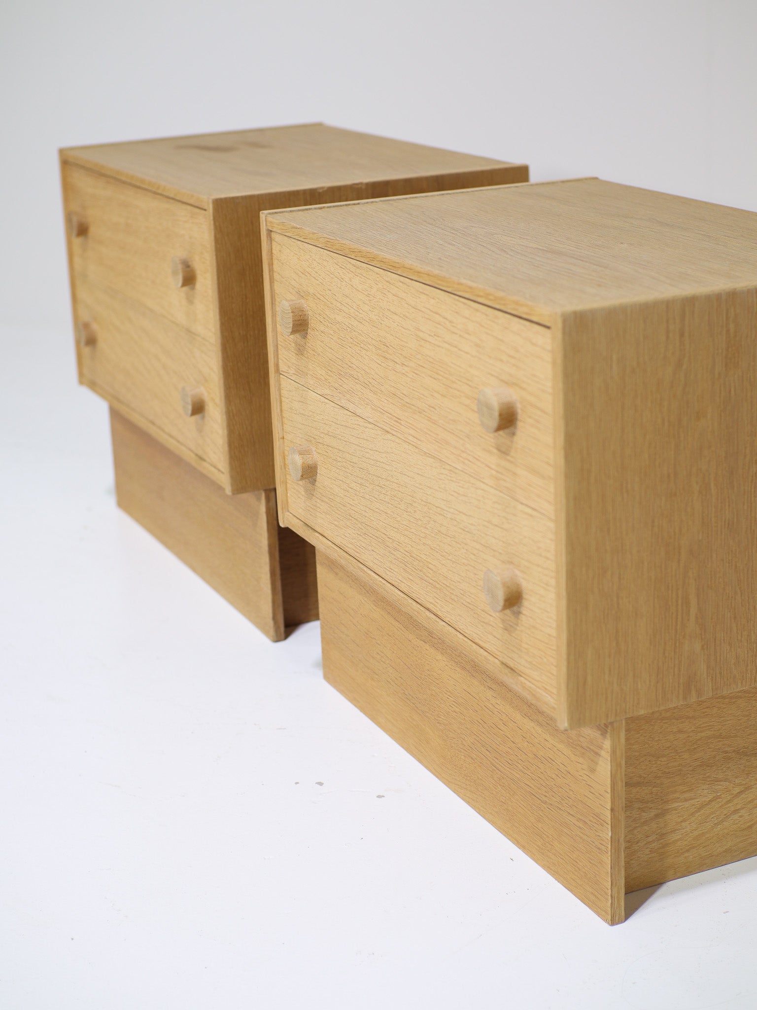Set_of_2_Oak_Bedside_Tables,_1960s–1970s,_Scandinavia
