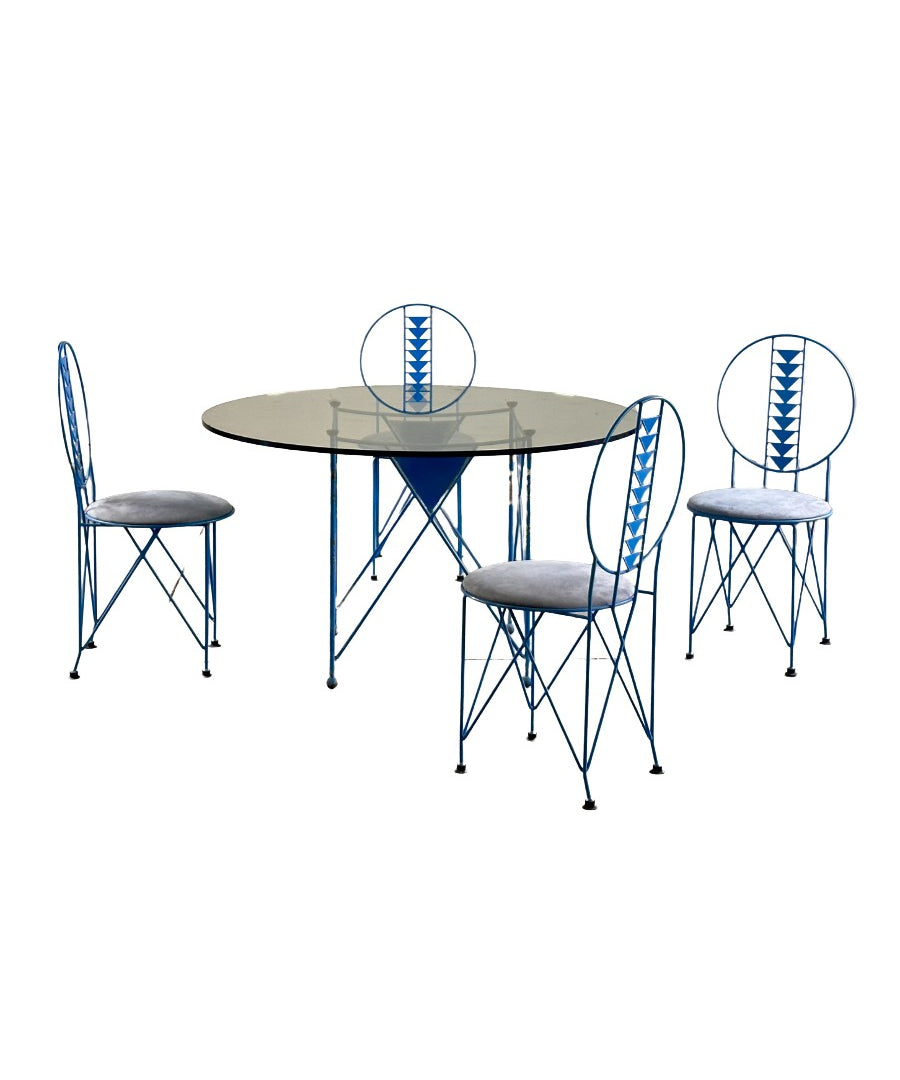 Set_of_Chairs_&_Table_Frank_Lloyd_Wright_Model_603_Midway_from_1914