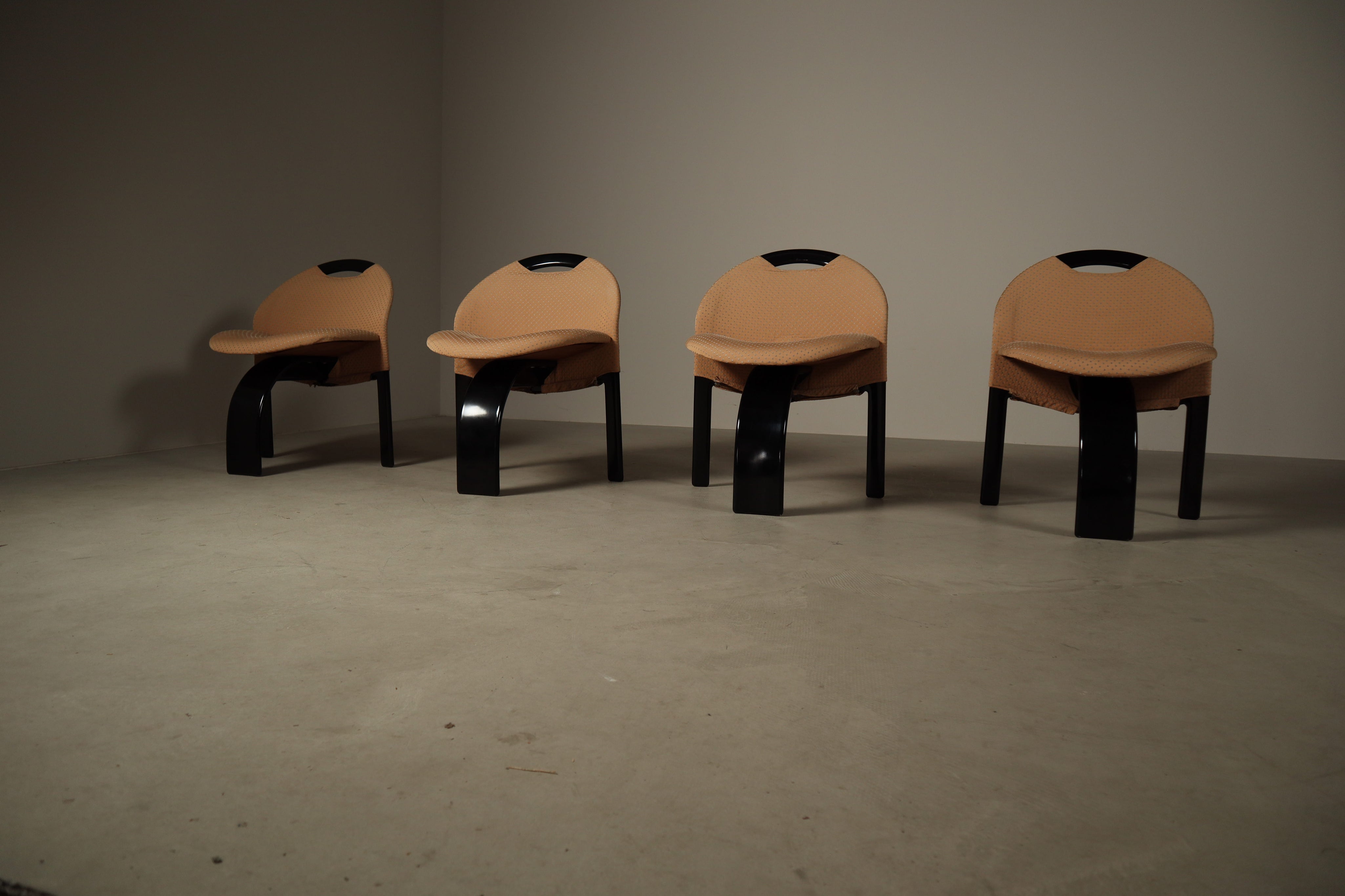 Set_of_8_Sail_Dining_Chairs_by_Giovanni_Offredi_for_Saporiti_Italia,_Italy,_1973