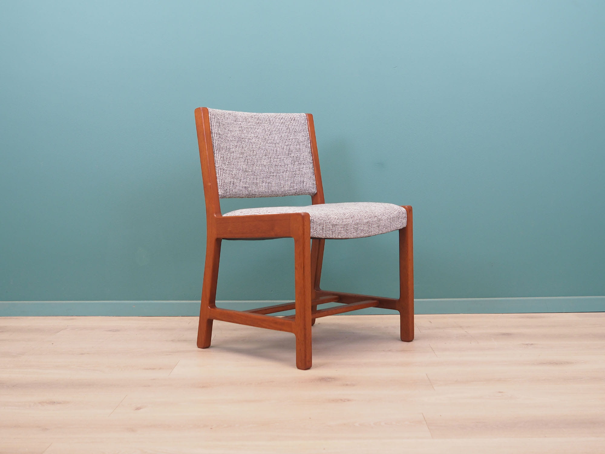 Set_of_5_Teak_Chairs,_Danish_Design,_1970s,_Denmark