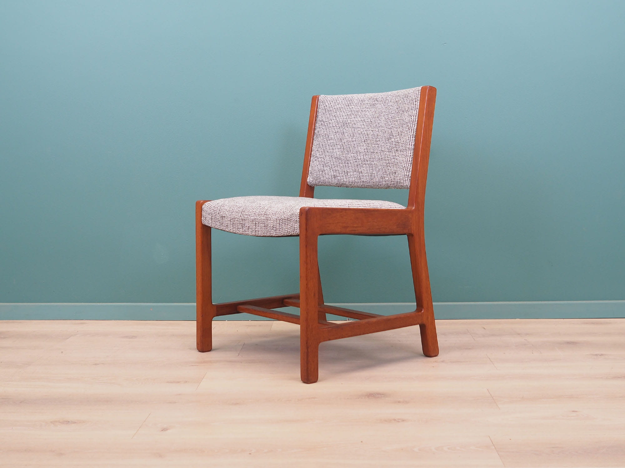 Set_of_5_Teak_Chairs,_Danish_Design,_1970s,_Denmark