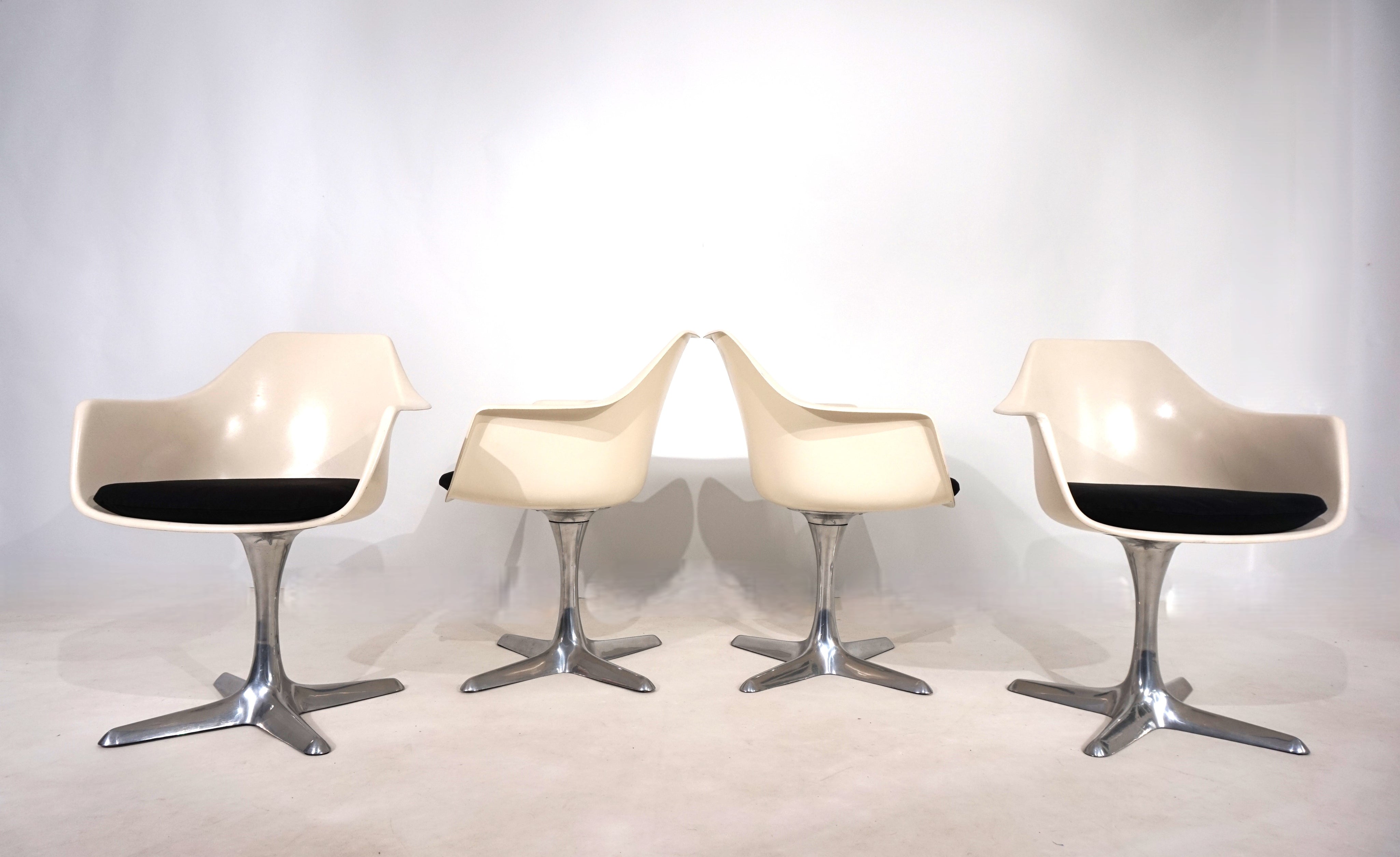 Set_of_4_Arkana_116_dining_chairs_by_Maurice_Burke,_1960