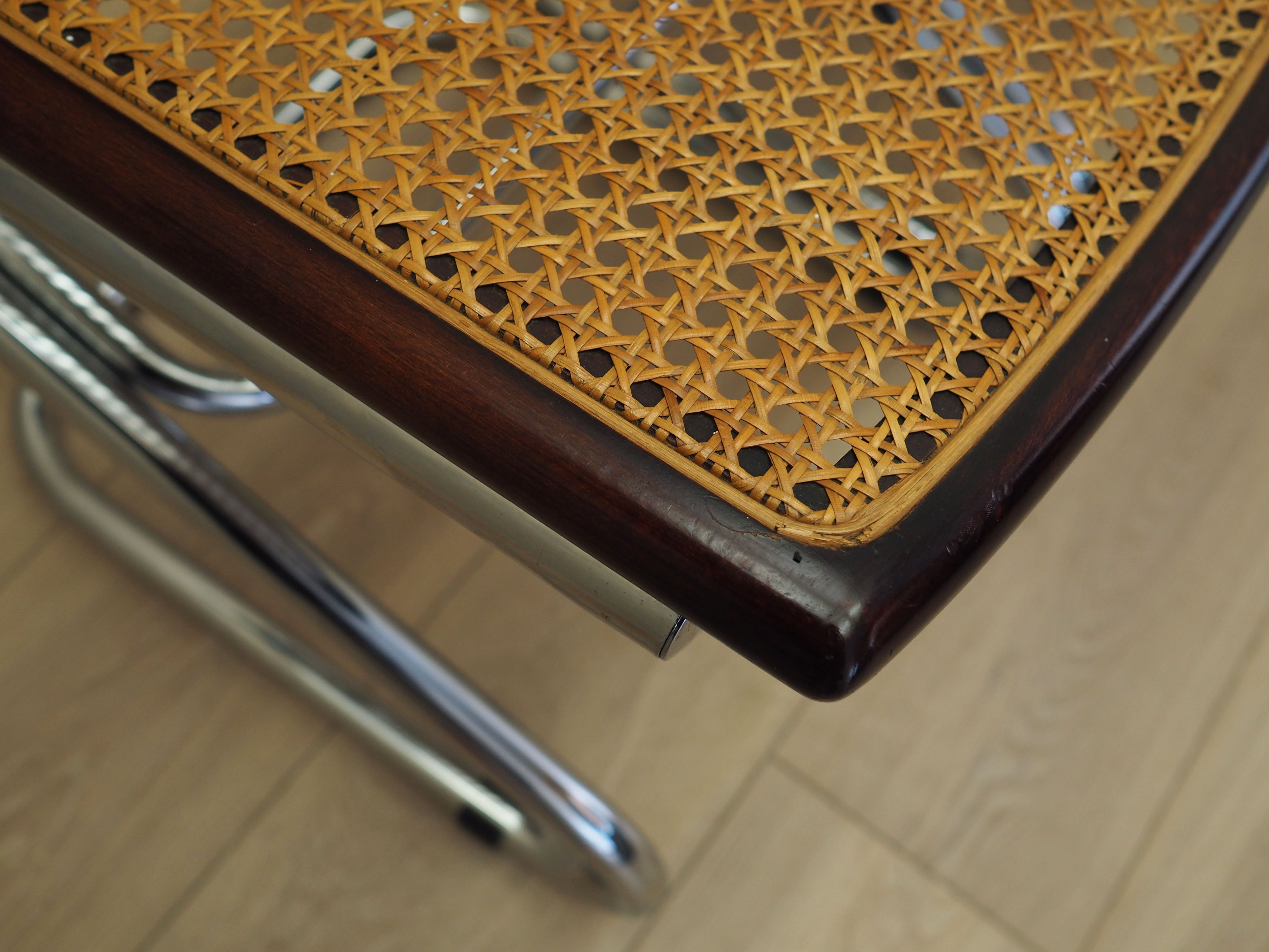 Set_of_4_Chairs,_Bauhaus_Design,_Metal_Frame,_Rattan_And_Beech,_1960s_Italy