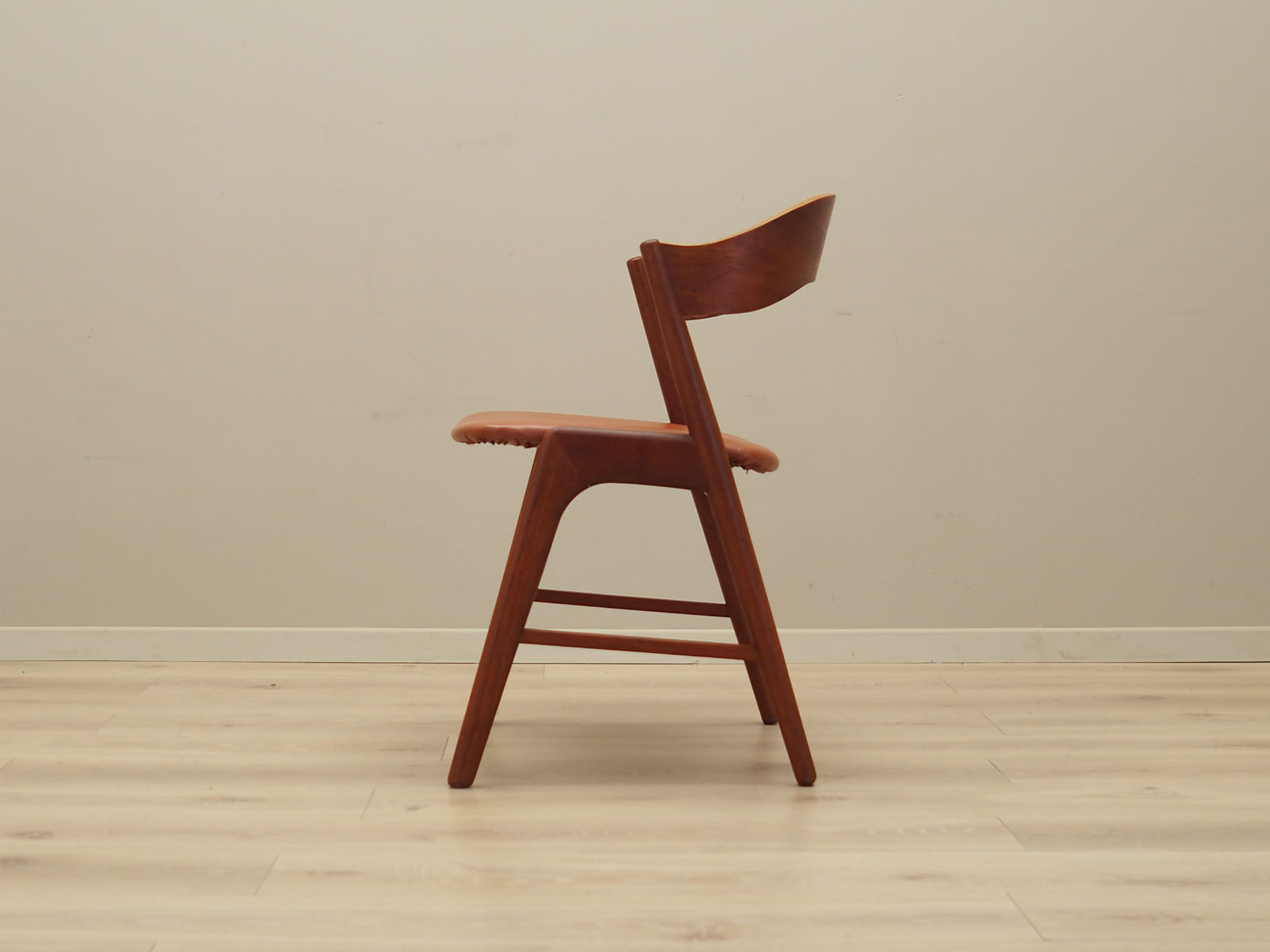 Set_of_4_Chairs,_Korup_Stolefabrik,_Teak_Wood,_1970s,_Denmark