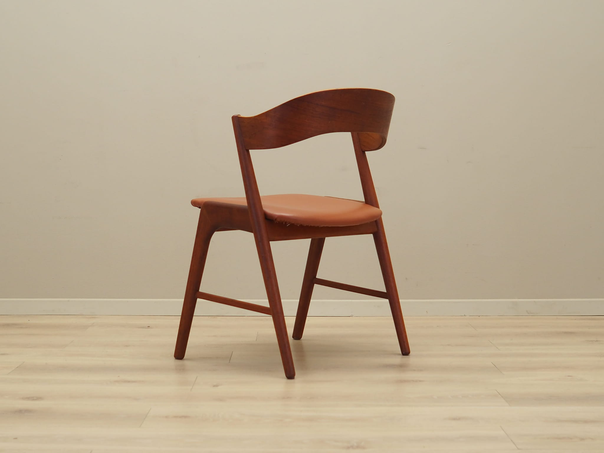 Set_of_4_Chairs,_Korup_Stolefabrik,_Teak_Wood,_1970s,_Denmark