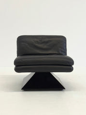 Set_of_4_Hans_von_Klier_armchairs_with_coffee_table_for_Giuseppe_Rossi_di_Albizzate