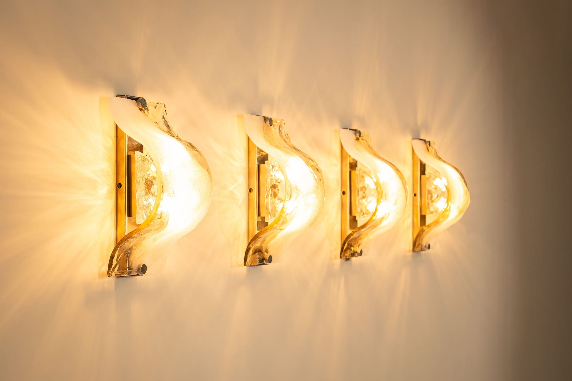 Set_of_4_Carlo_Nason_LP_276_Murano_Glass_Wall_Lamps_for_Mazzega