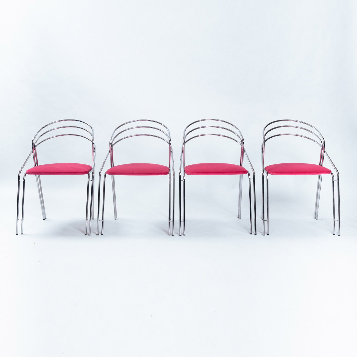 Set_of_4_Italian_Chrome_Dining_Chairs_in_Pink_Velvet,_Postmodern_Dining_Chairs,_1970s
