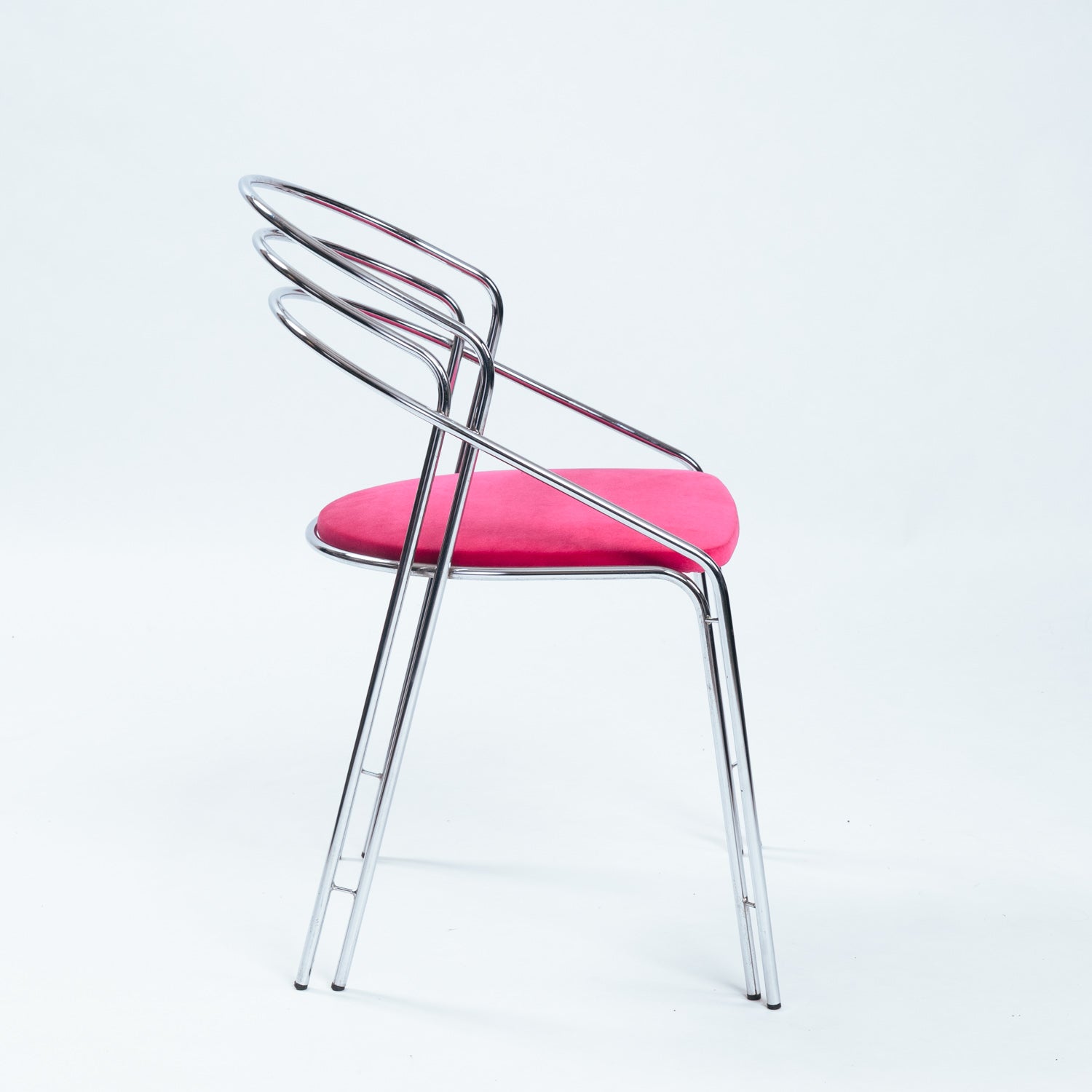 Set_of_4_Italian_Chrome_Dining_Chairs_in_Pink_Velvet,_Postmodern_Dining_Chairs,_1970s