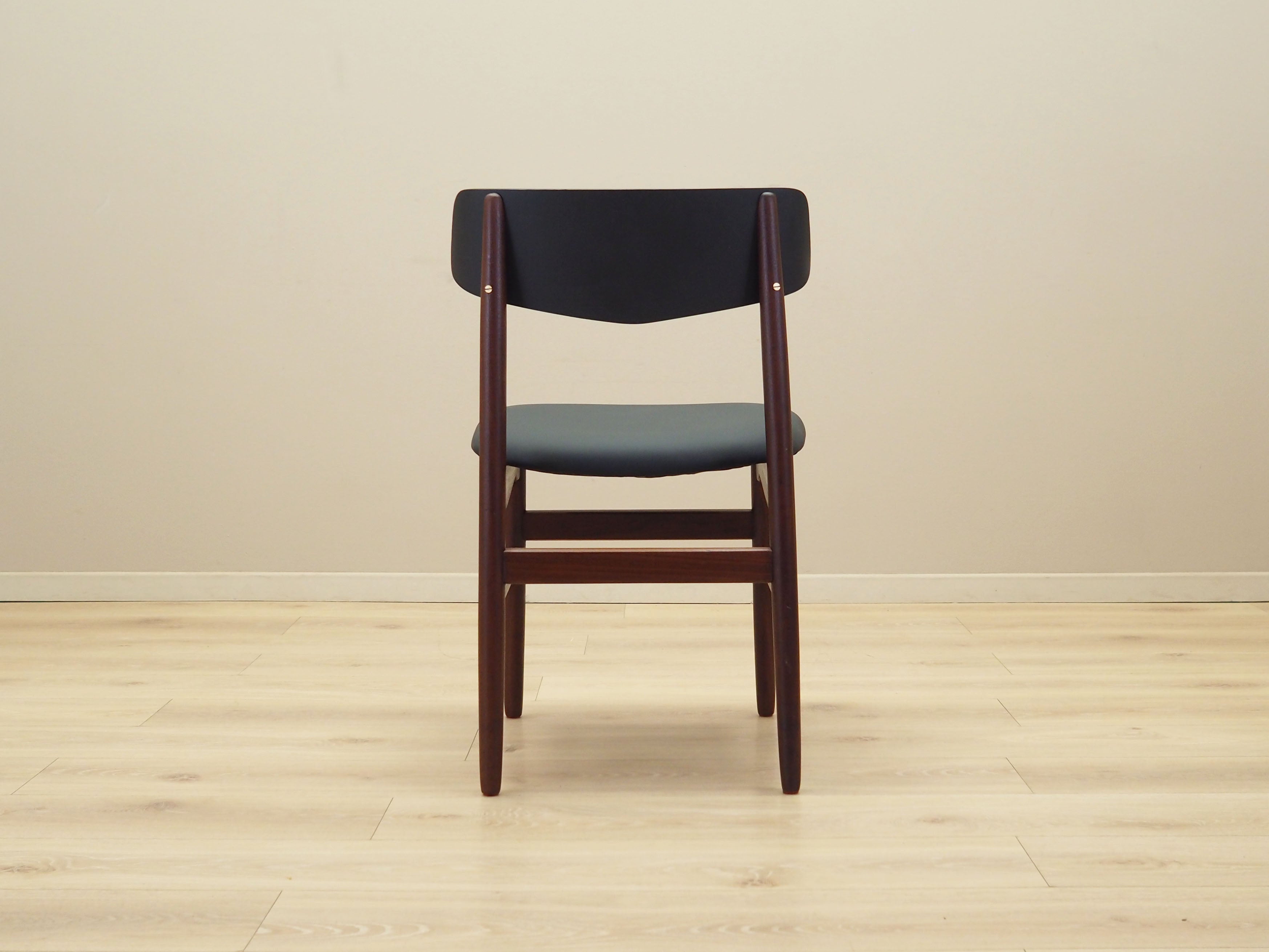 Set_Of_Four_Teak_Chairs,_Danish_Design,_1960s,_Denmark