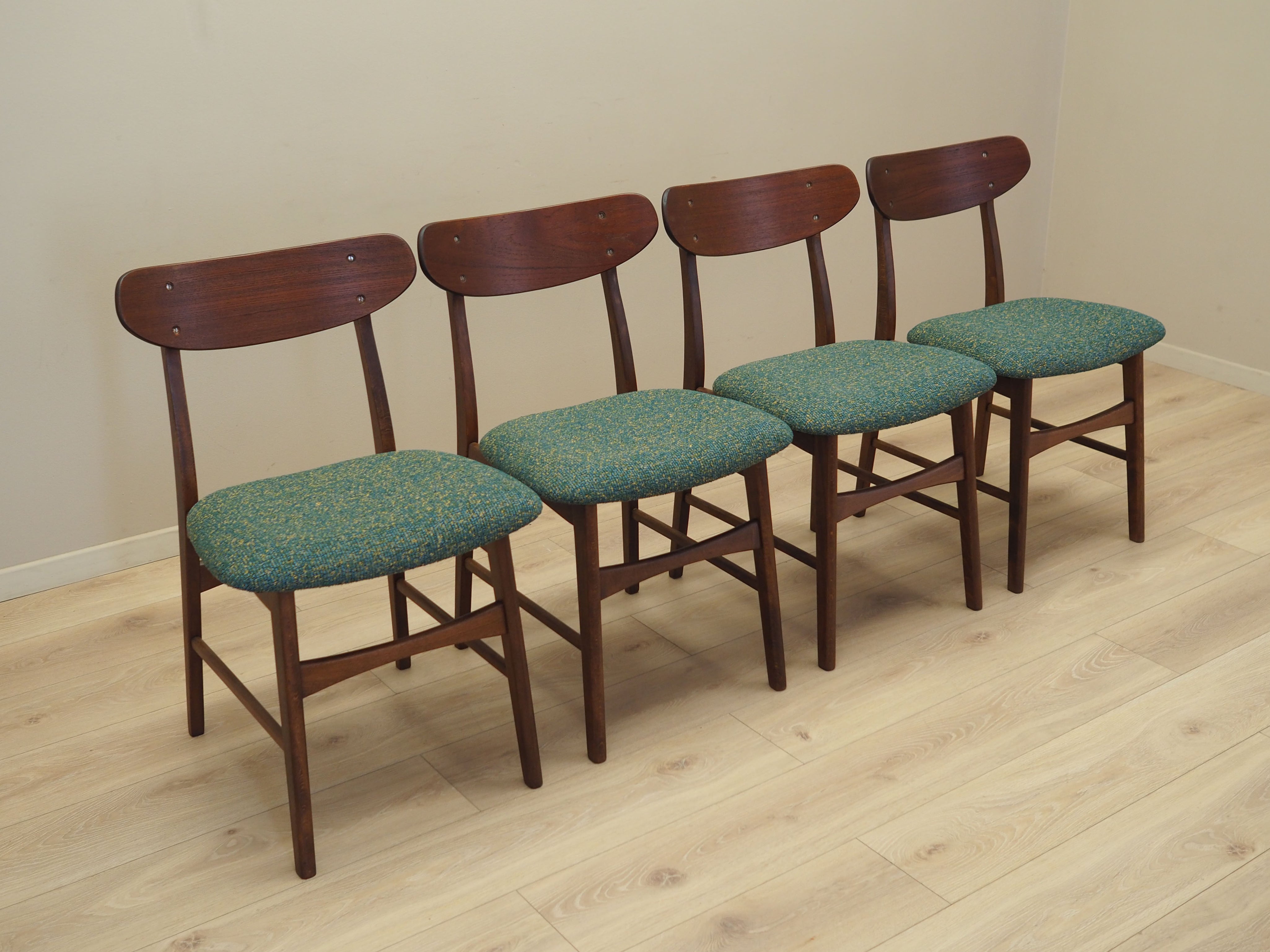 Set_of_4_Teak_Chairs,_Wood,_1970s,_Denmark