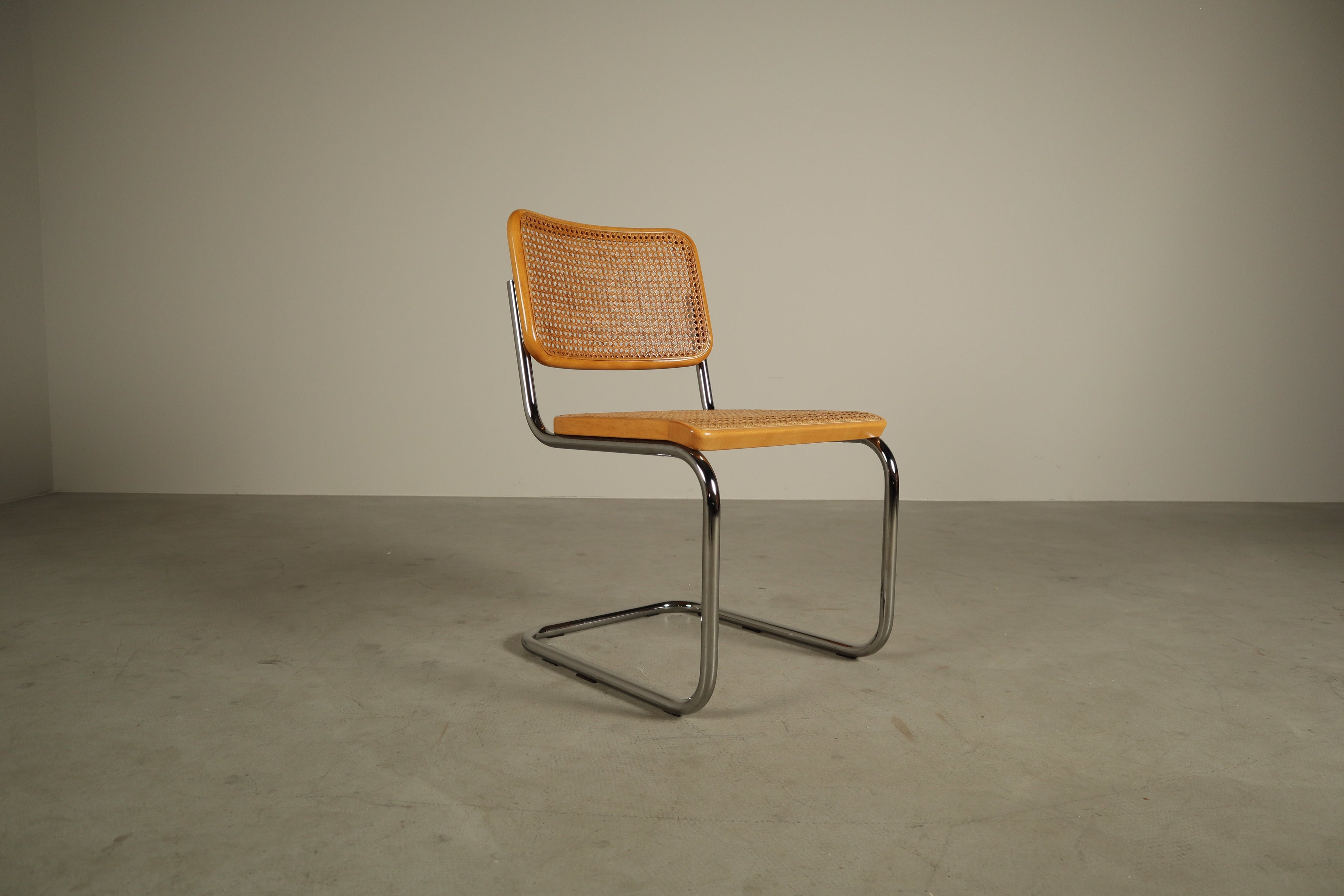 Set_of_4_Thonet_S32_Bauhaus_Chairs_by_Marcel_Breuer_from_1983
