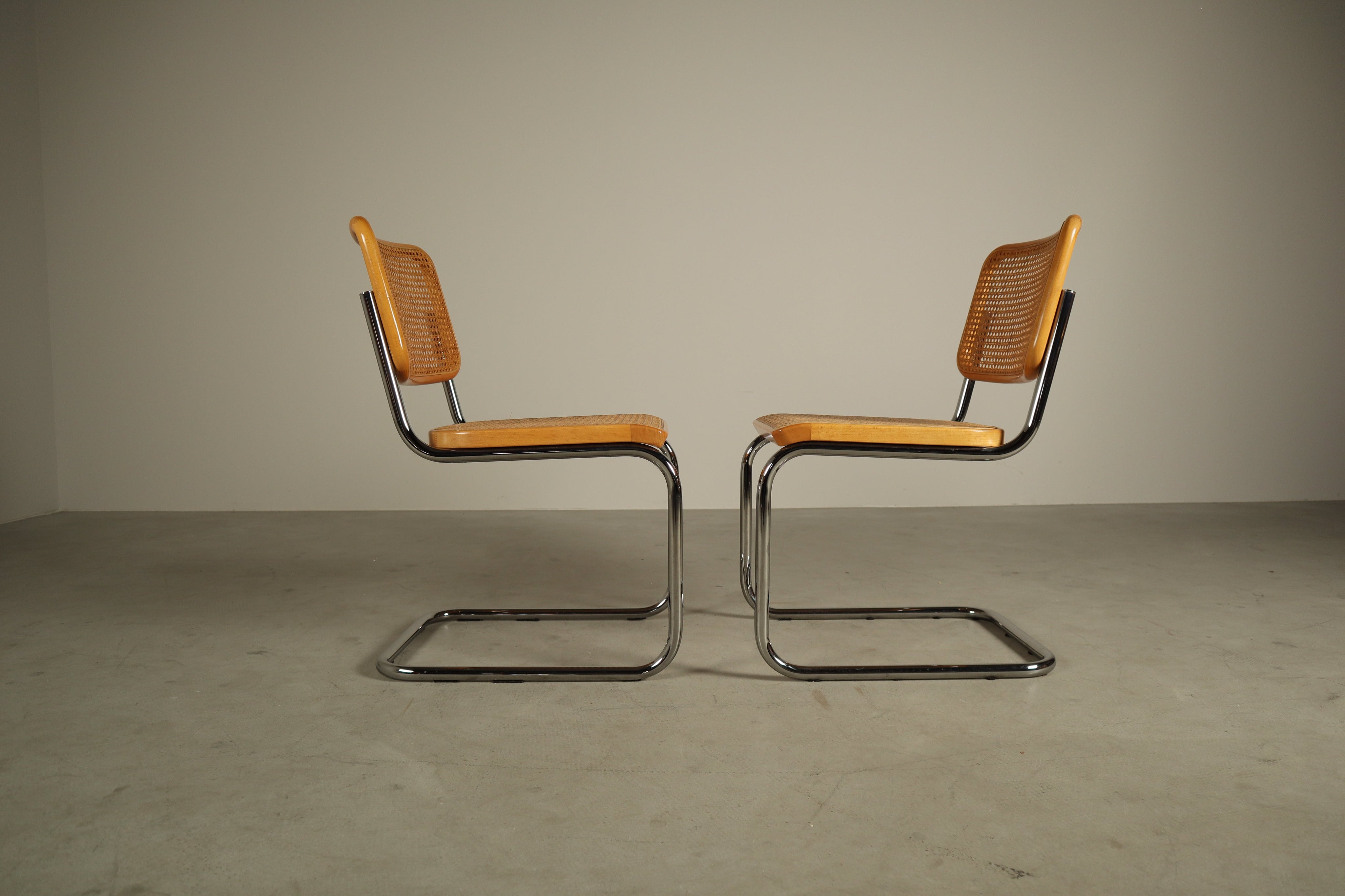 Set_of_4_Thonet_S32_Bauhaus_Chairs_by_Marcel_Breuer_from_1983