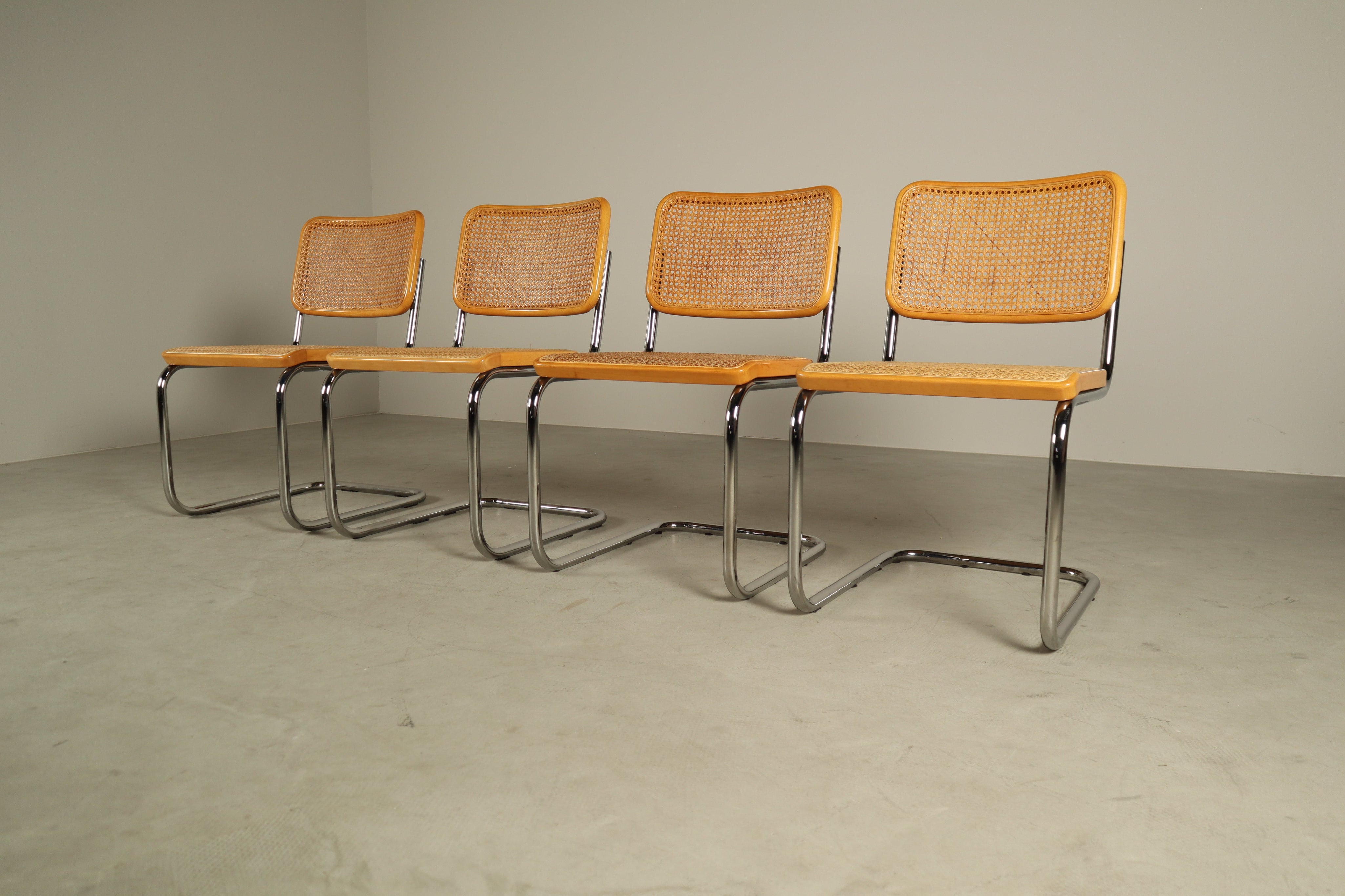 Set_of_4_Thonet_S32_Bauhaus_Chairs_by_Marcel_Breuer_from_1983