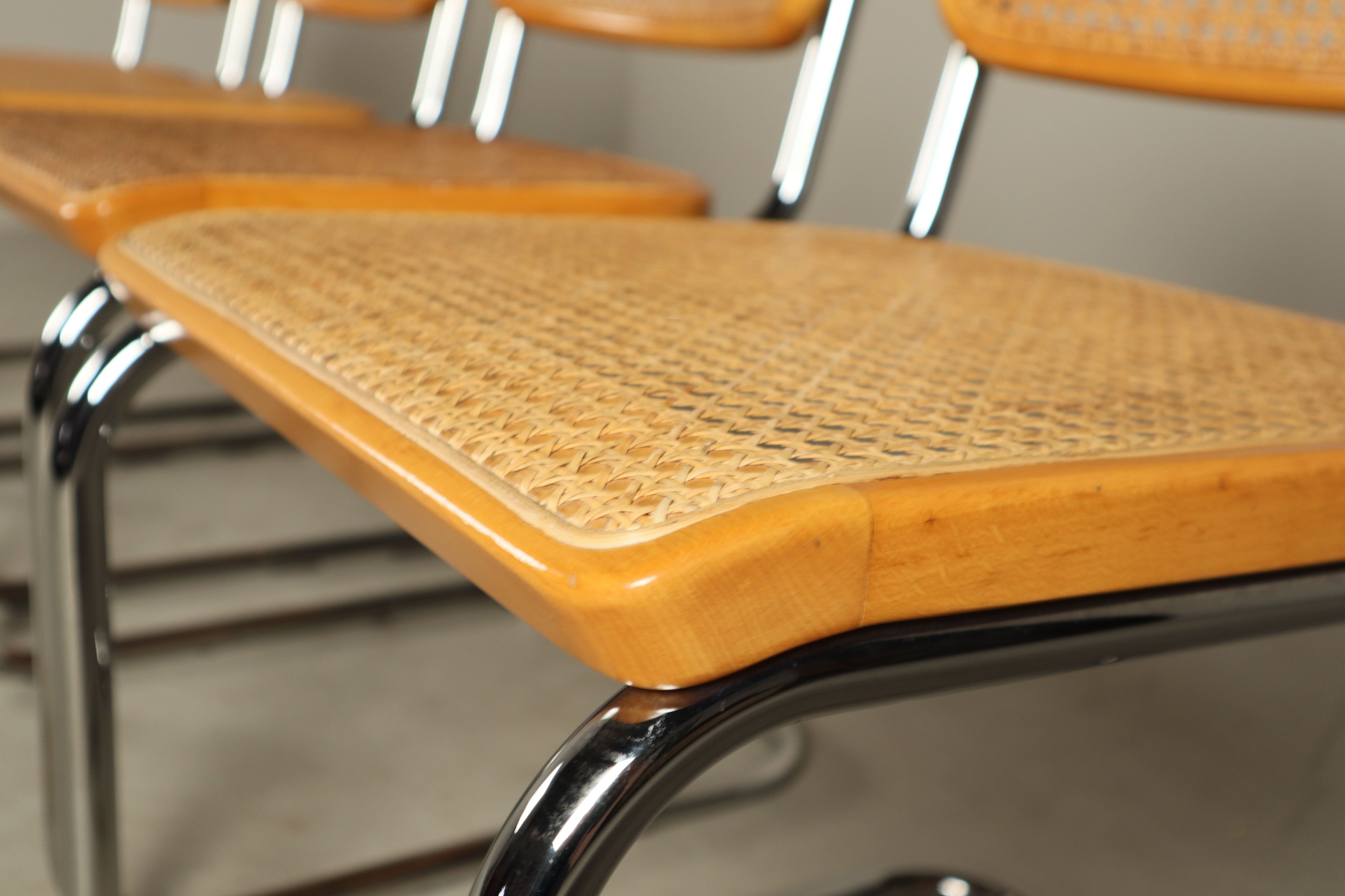 Set_of_4_Thonet_S32_Bauhaus_Chairs_by_Marcel_Breuer_from_1983