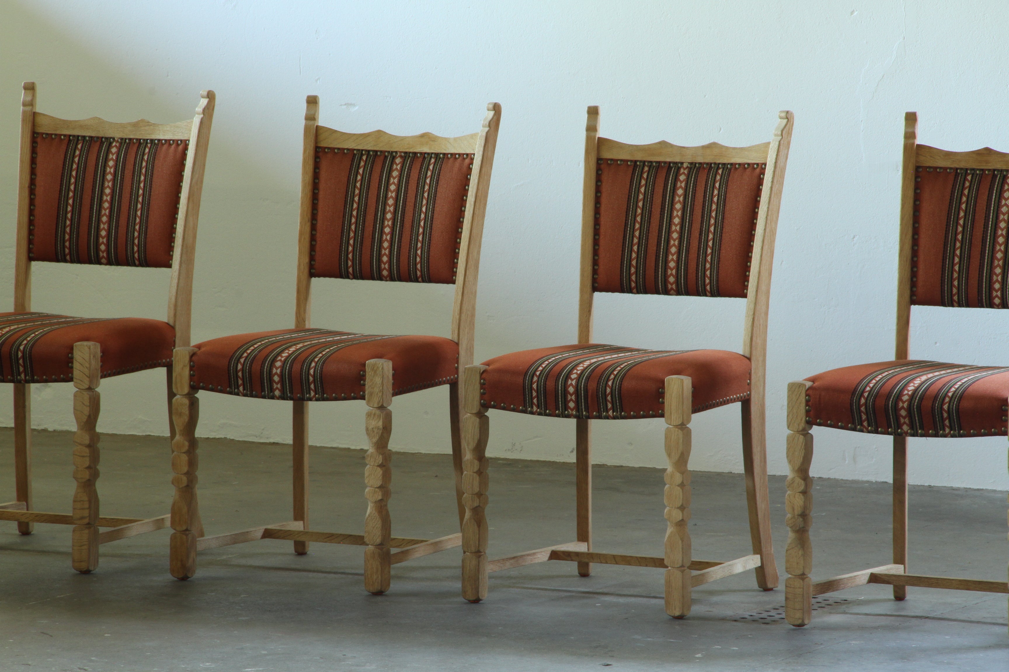 Set_of_4_Scandinavian_Folk_Modern_Oak_Dining_Chairs_with_Patterned_Upholstery