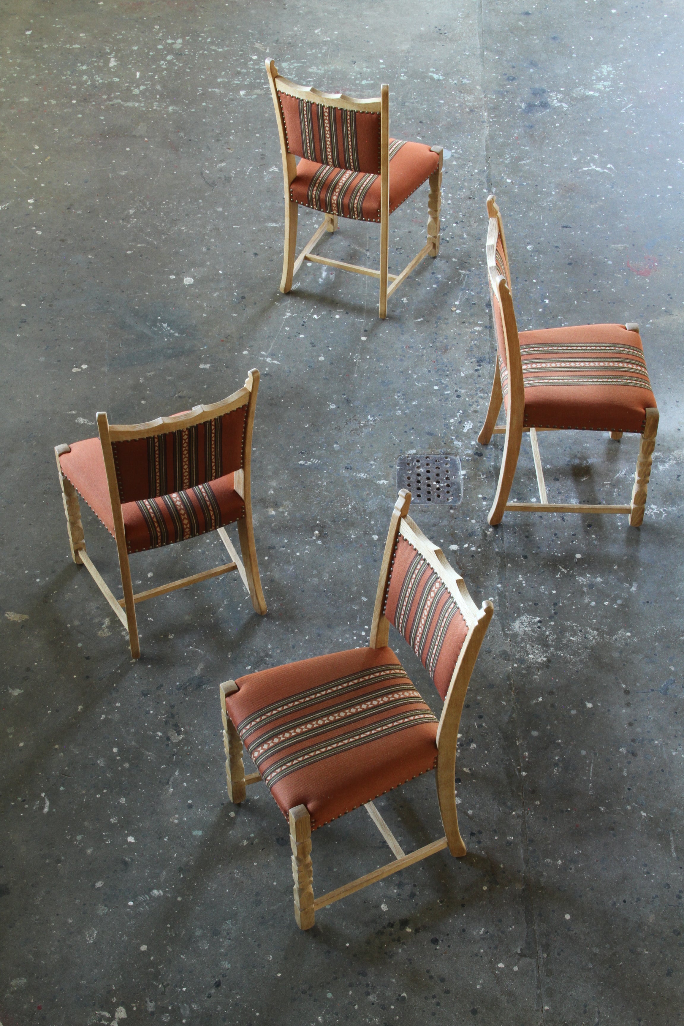 Set_of_4_Scandinavian_Folk_Modern_Oak_Dining_Chairs_with_Patterned_Upholstery