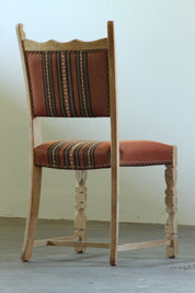 Set_of_4_Scandinavian_Folk_Modern_Oak_Dining_Chairs_with_Patterned_Upholstery