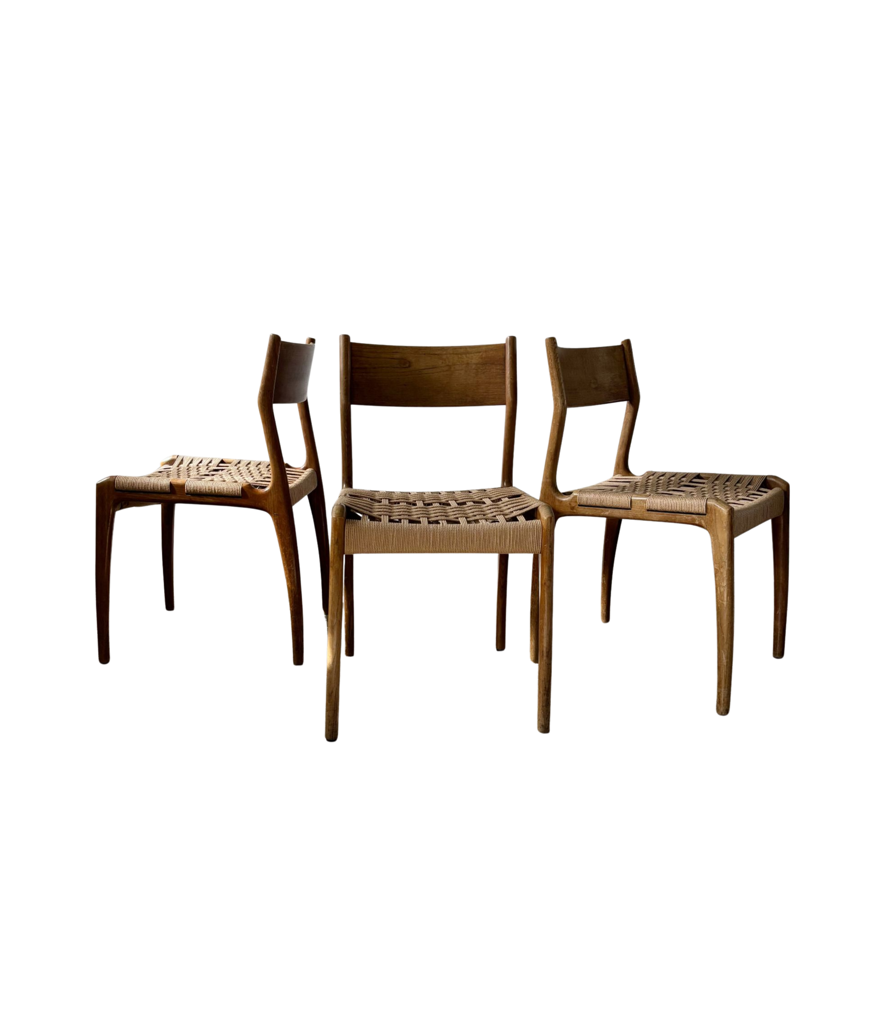 Set_of_Italian_“Havana”_Dining_Chairs_by_Consorzio_Sedie_Friuli,_Walnut_and_Papercord,_1950s