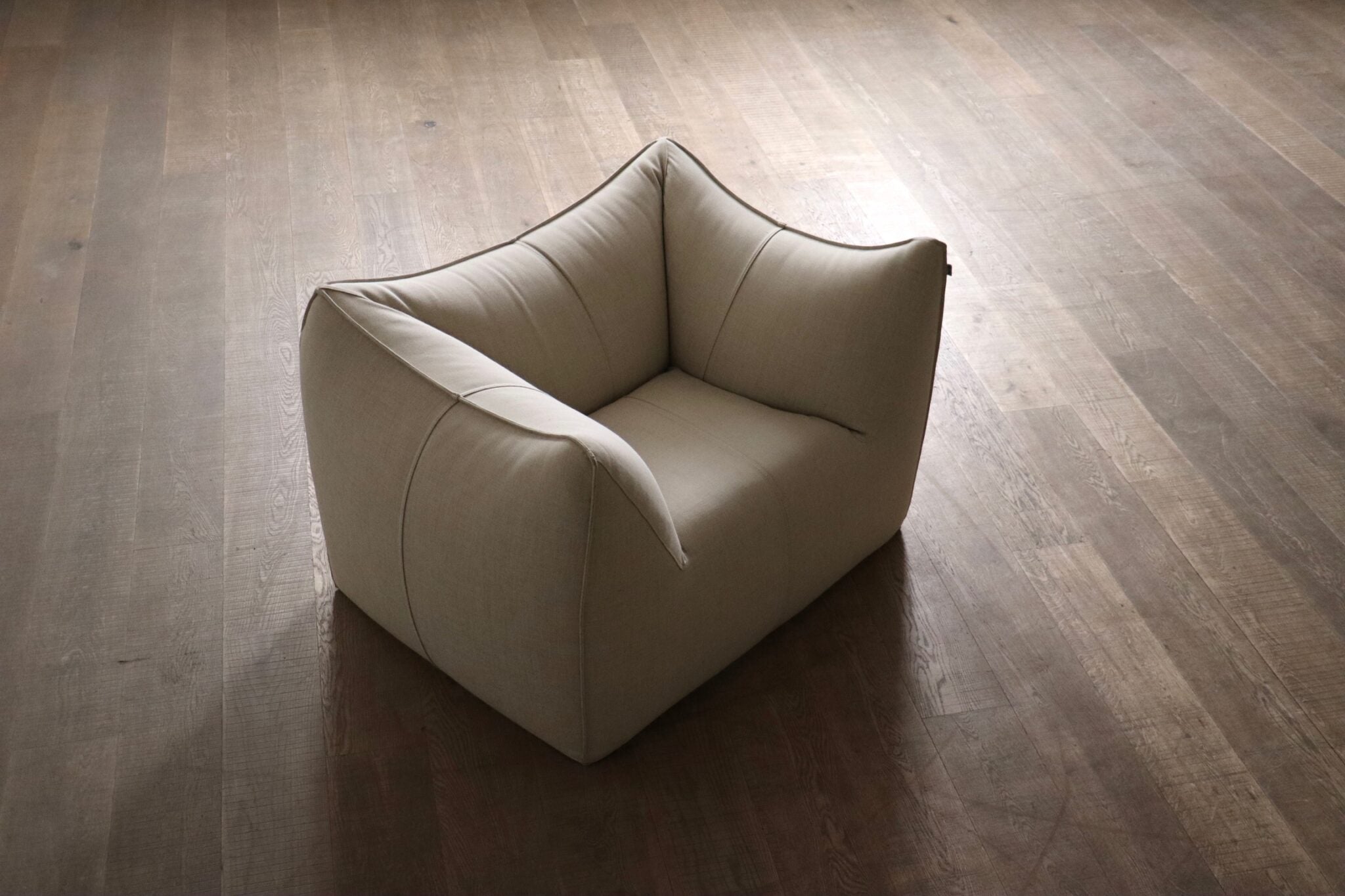 Set_of_Le_Bambole_Sofa_and_Lounge_Chair_by_Mario_Bellini_for_B&B_Italia,_Italian_Mid_Century_Modern_Set,_1970s