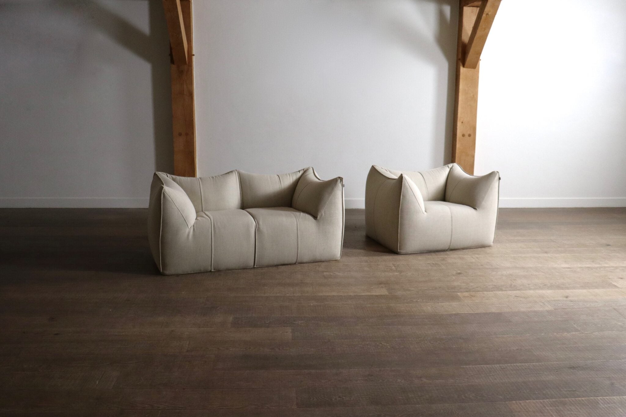 Set_of_Le_Bambole_Sofa_and_Lounge_Chair_by_Mario_Bellini_for_B&B_Italia,_Italian_Mid_Century_Modern_Set,_1970s