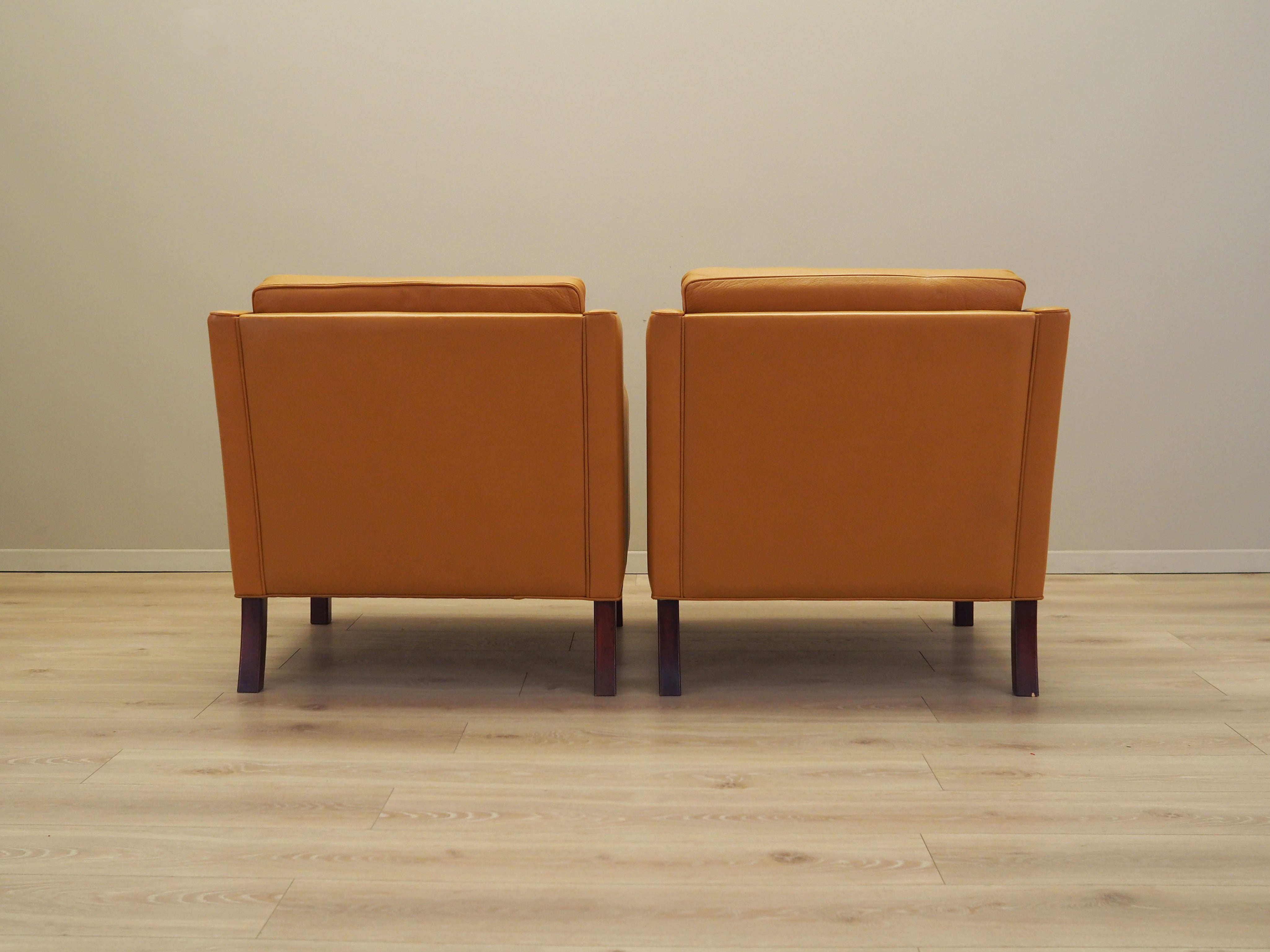 Set_of_2_Danish_Modern_Leather_Lounge_Armchairs,_1970s,_Denmark