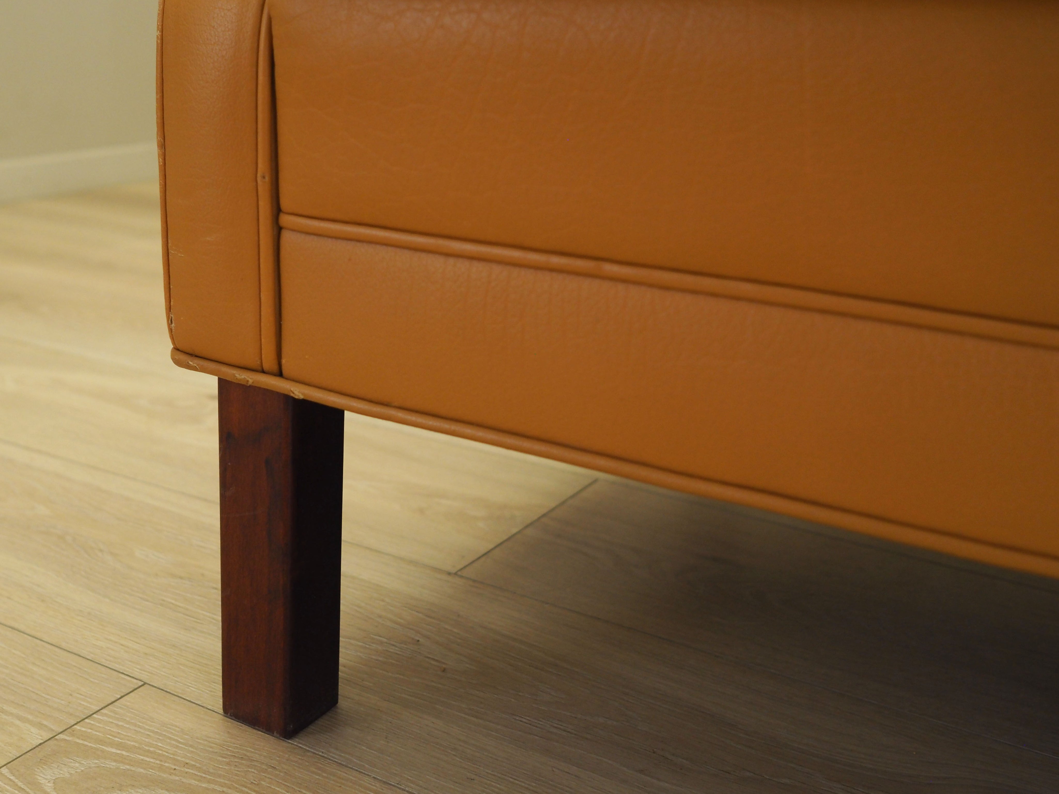 Set_of_2_Danish_Modern_Leather_Lounge_Armchairs,_1970s,_Denmark