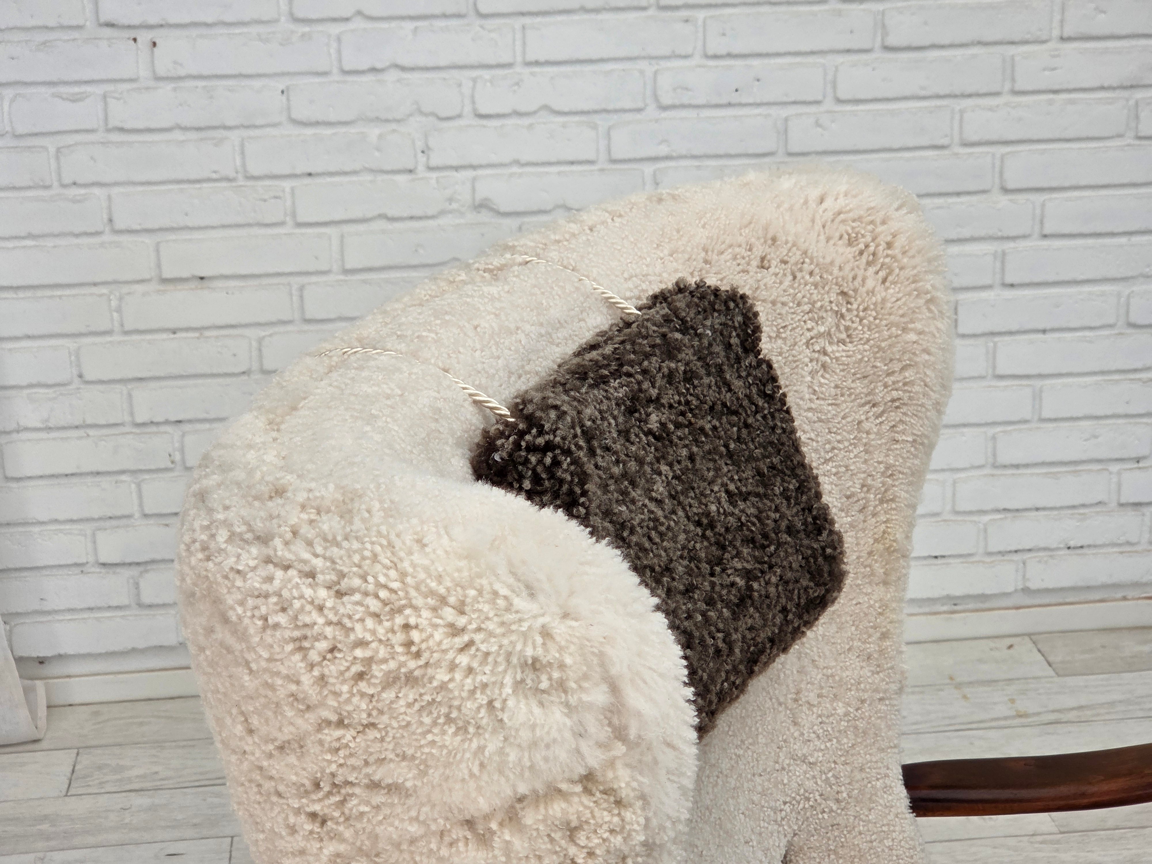 Set_of_Lounge_Chair_with_Ottoman_by_Alfred_Christensen_1965_Denmark