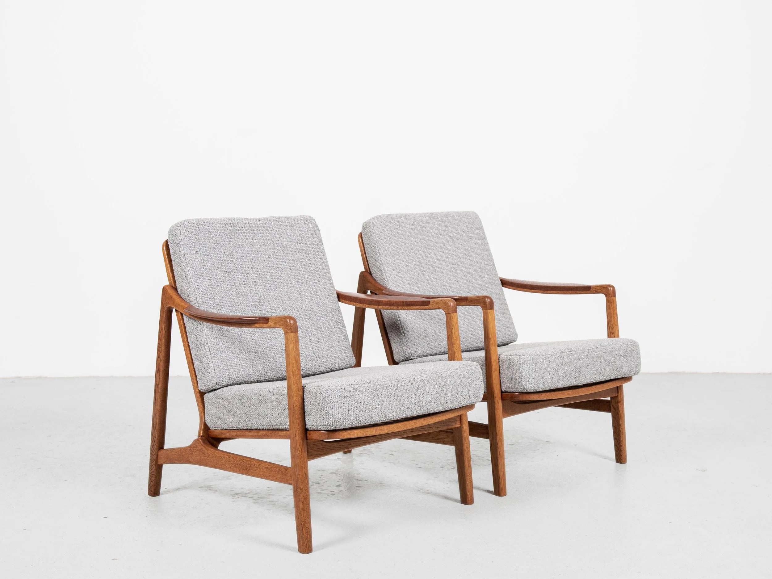 Set_of_Midcentury_3_sofa_in_oak_and_teak_by_Tove_&_Edvard_Kindt-Larsen_for_France_&_Daverkosen