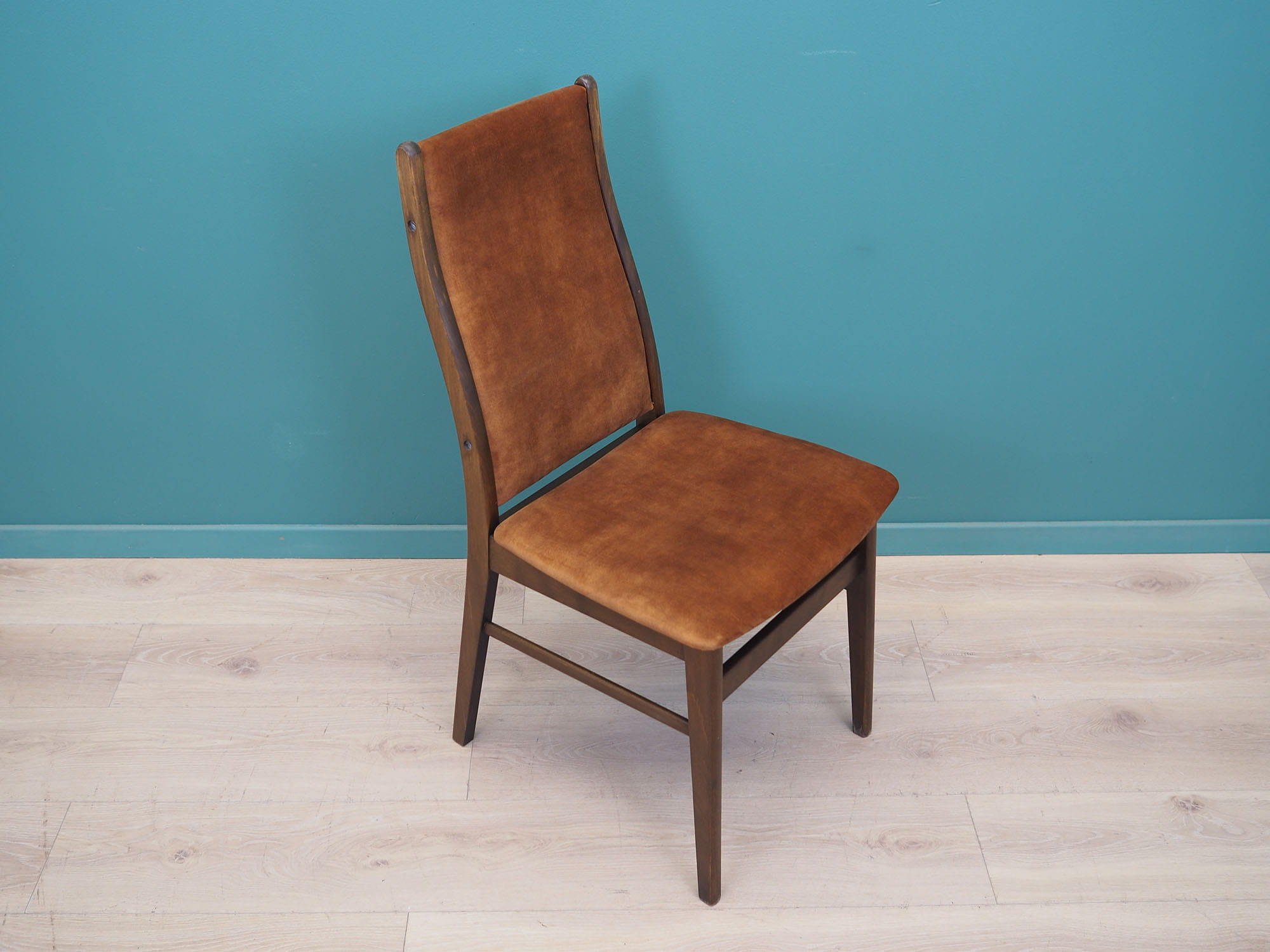 Set_of_6_Beech_Chairs,_Wood,_1960s,_Denmark