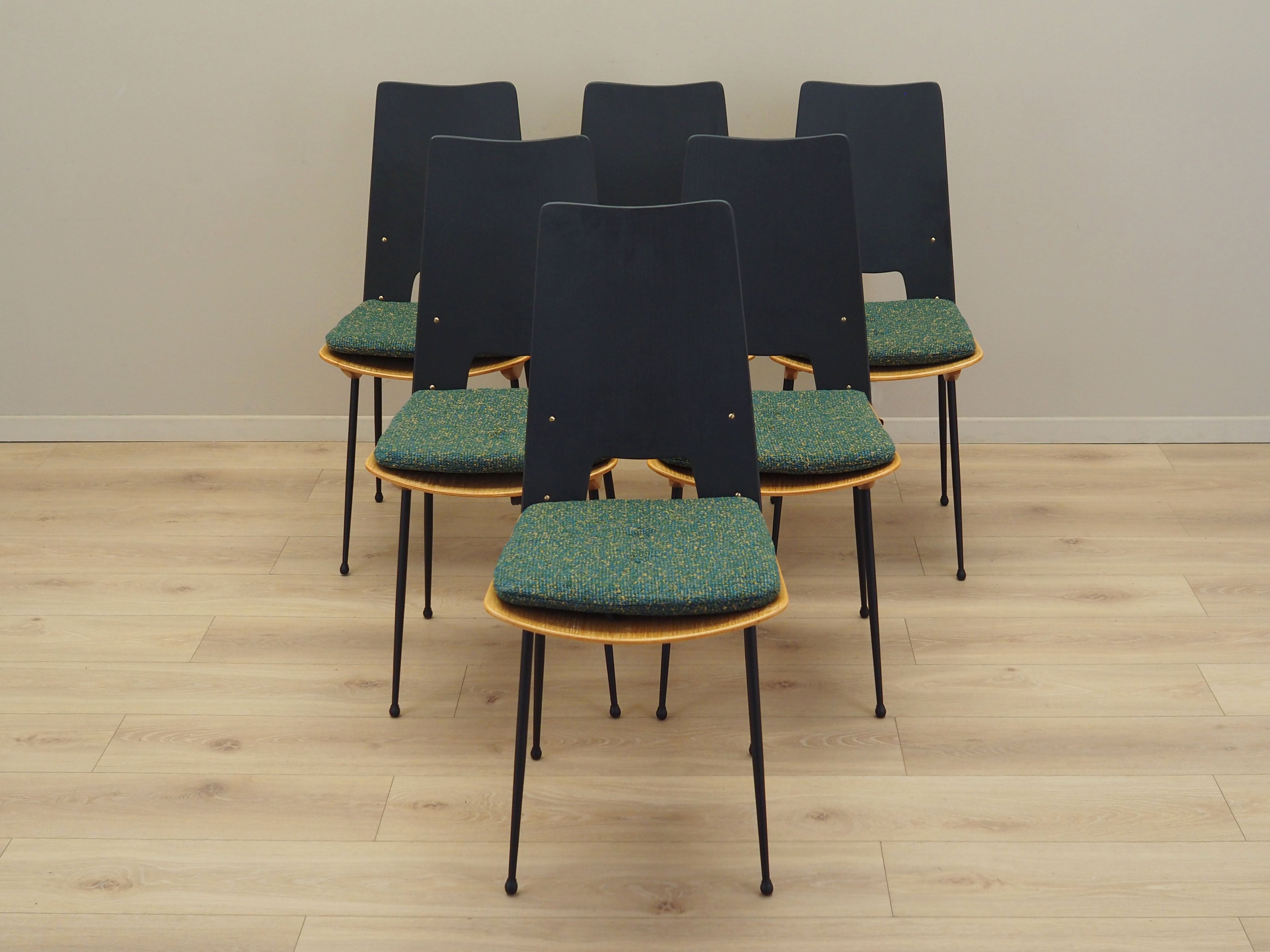 Set_of_6_Chairs,_Carlo_Ratti_for_Legni_Curva,_Birch_Plywood,_1950s,_Italy
