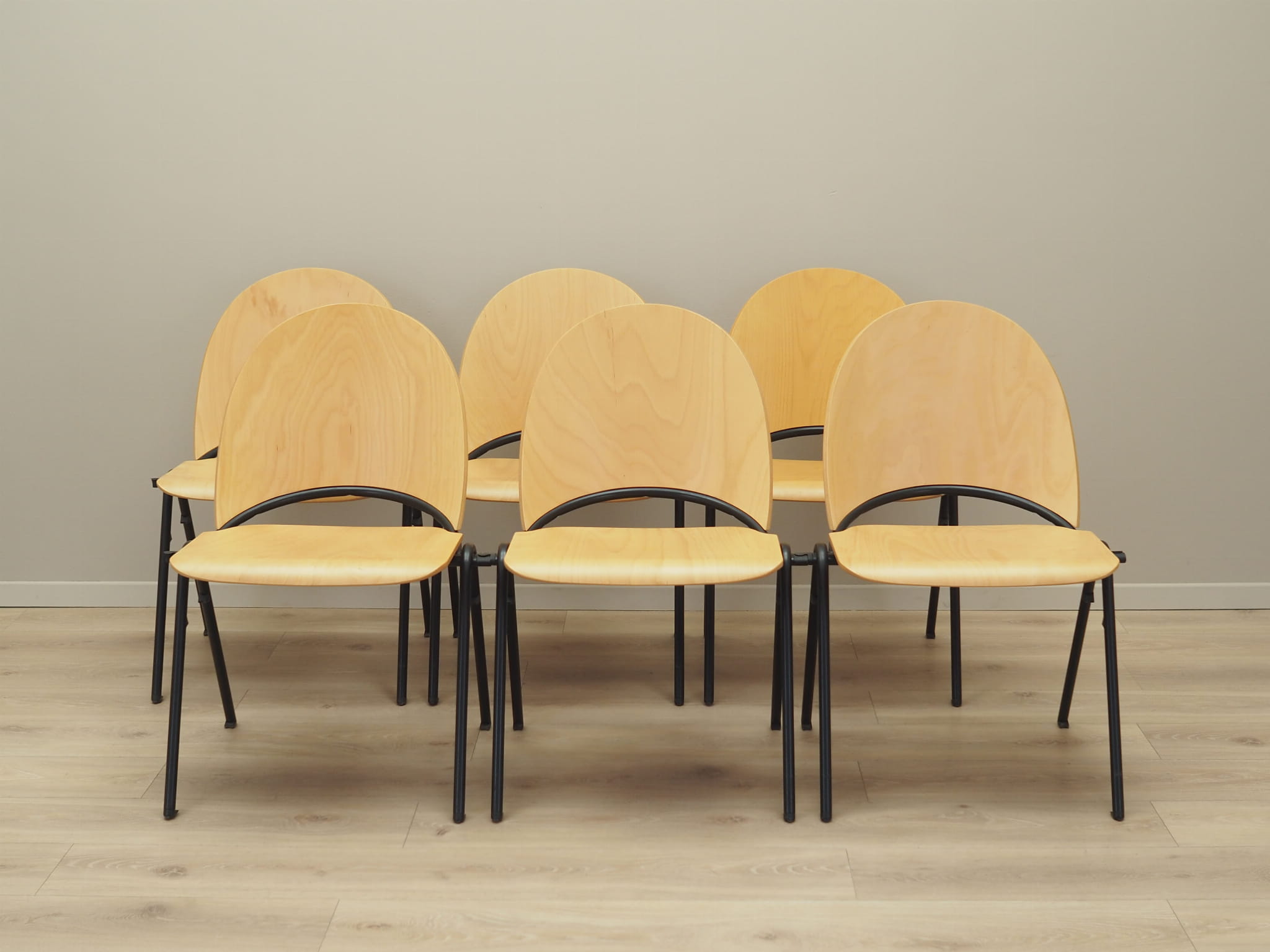 Set_of_6_Chairs,_Danish_Design,_Teak_Wood,_1970s,_Denmark