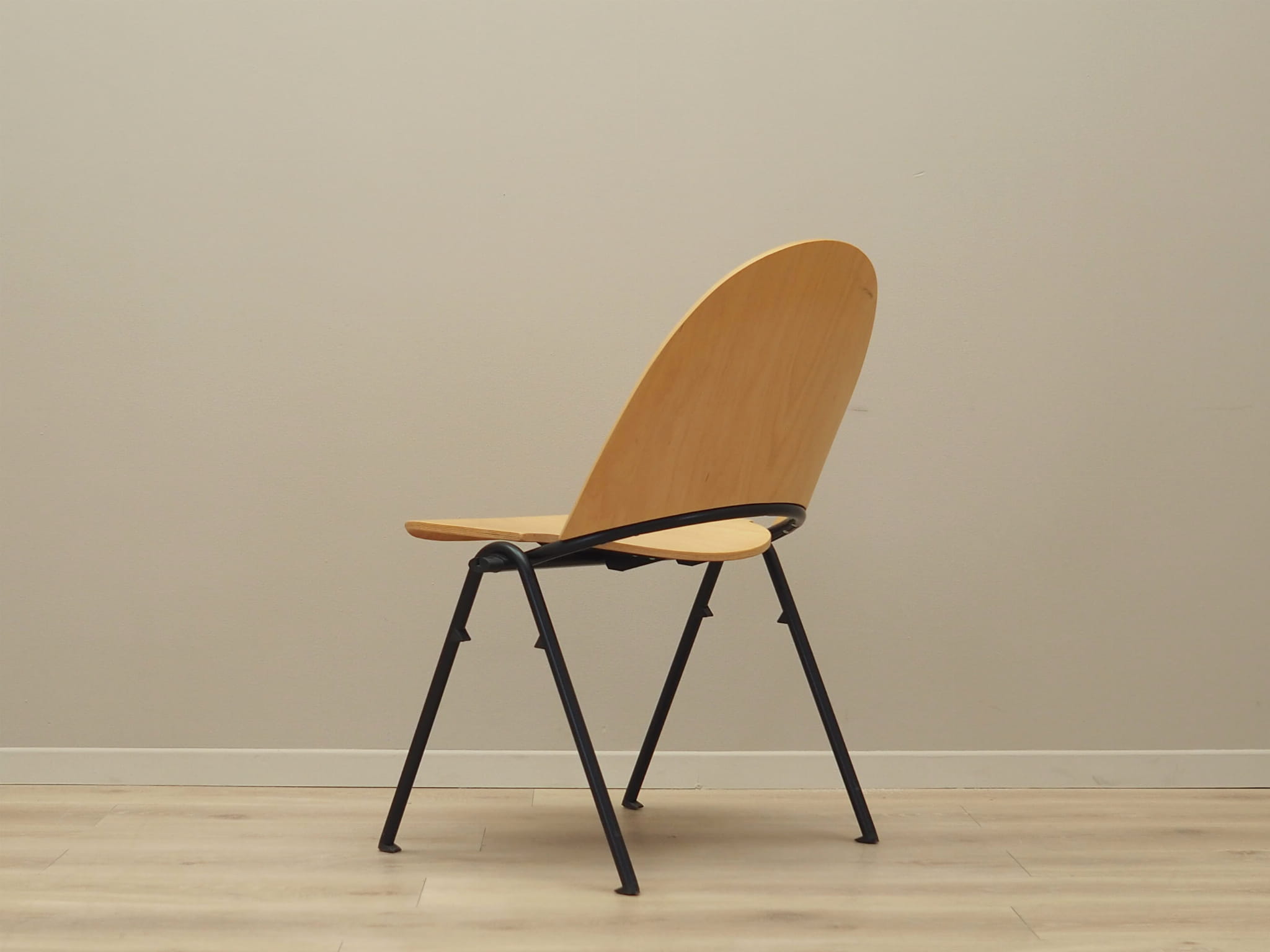 Set_of_6_Chairs,_Danish_Design,_Teak_Wood,_1970s,_Denmark