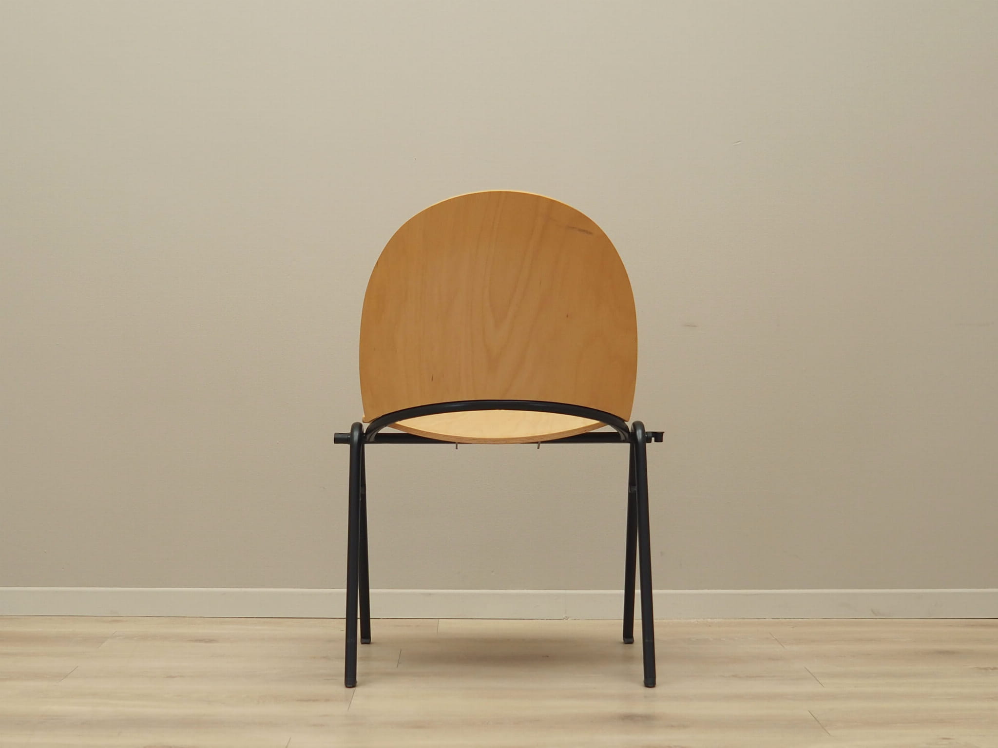 Set_of_6_Chairs,_Danish_Design,_Teak_Wood,_1970s,_Denmark