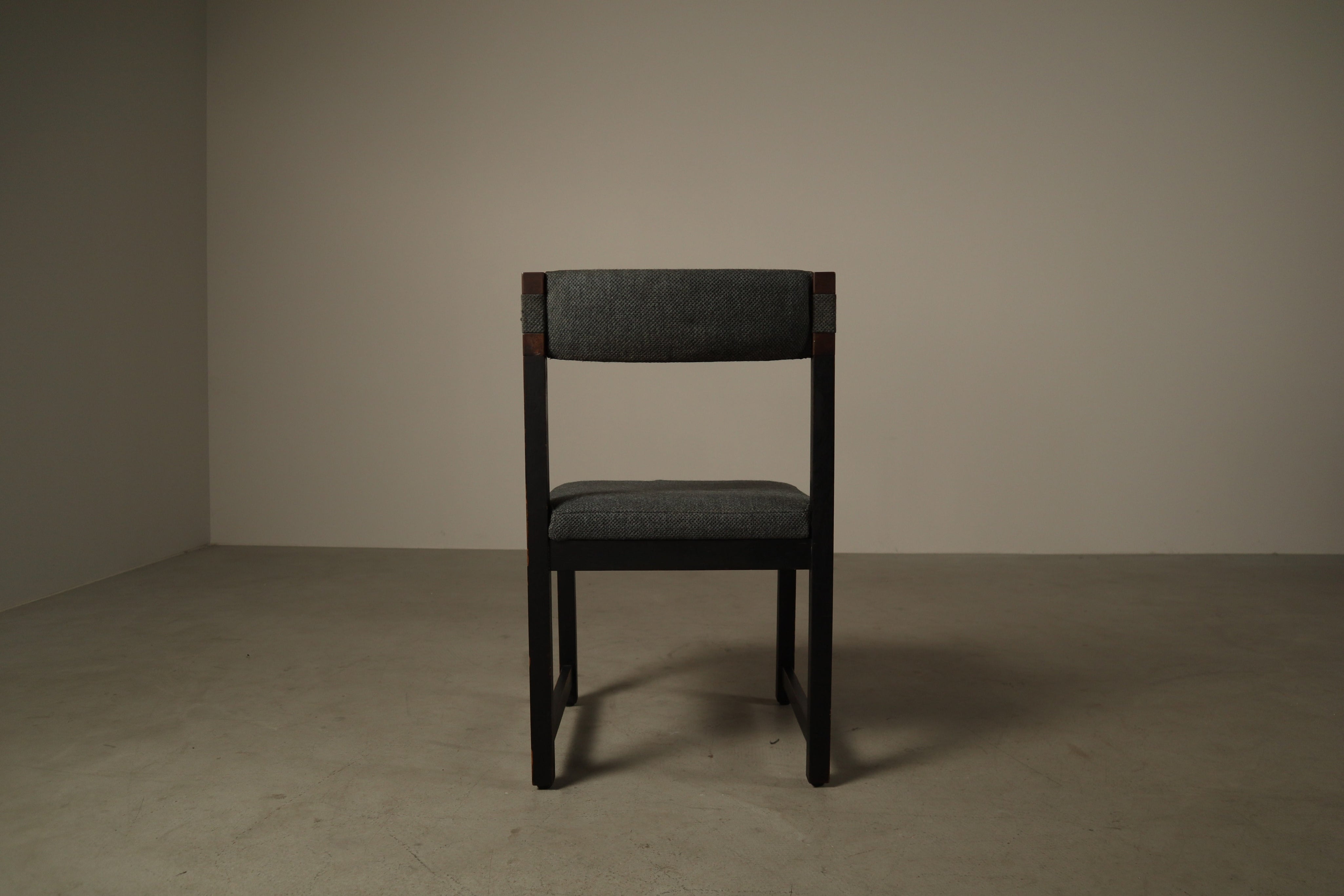 Set_of_6_Jean_Batenburg_Dining_Chairs_for_MI_in_Dark-Stained_Wood_and_Grey_Fabric,_Belgium