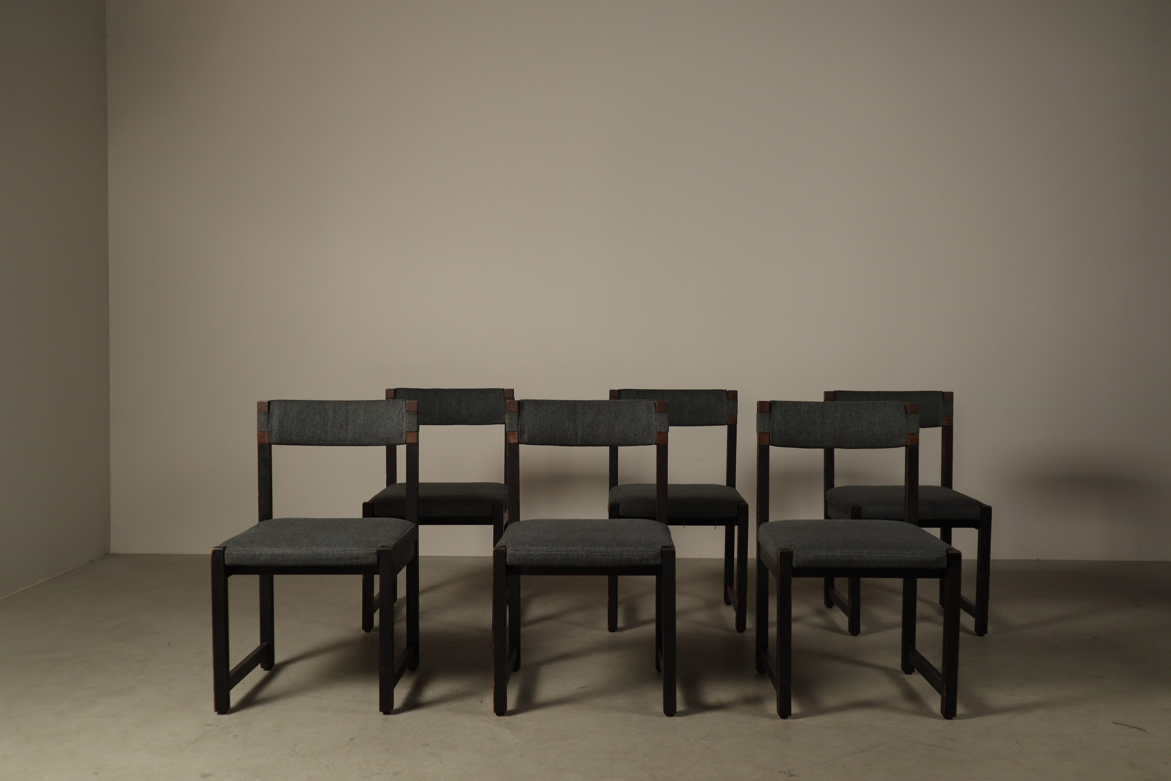 Set_of_6_Jean_Batenburg_Dining_Chairs_for_MI_in_Dark-Stained_Wood_and_Grey_Fabric,_Belgium